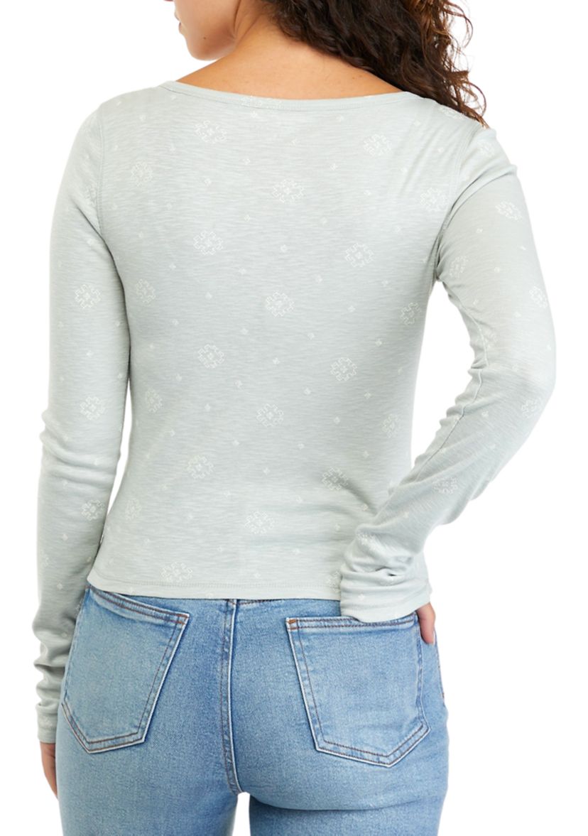 Juniors Long Sleeve Ribbed Scoop Neck T-Shirt
