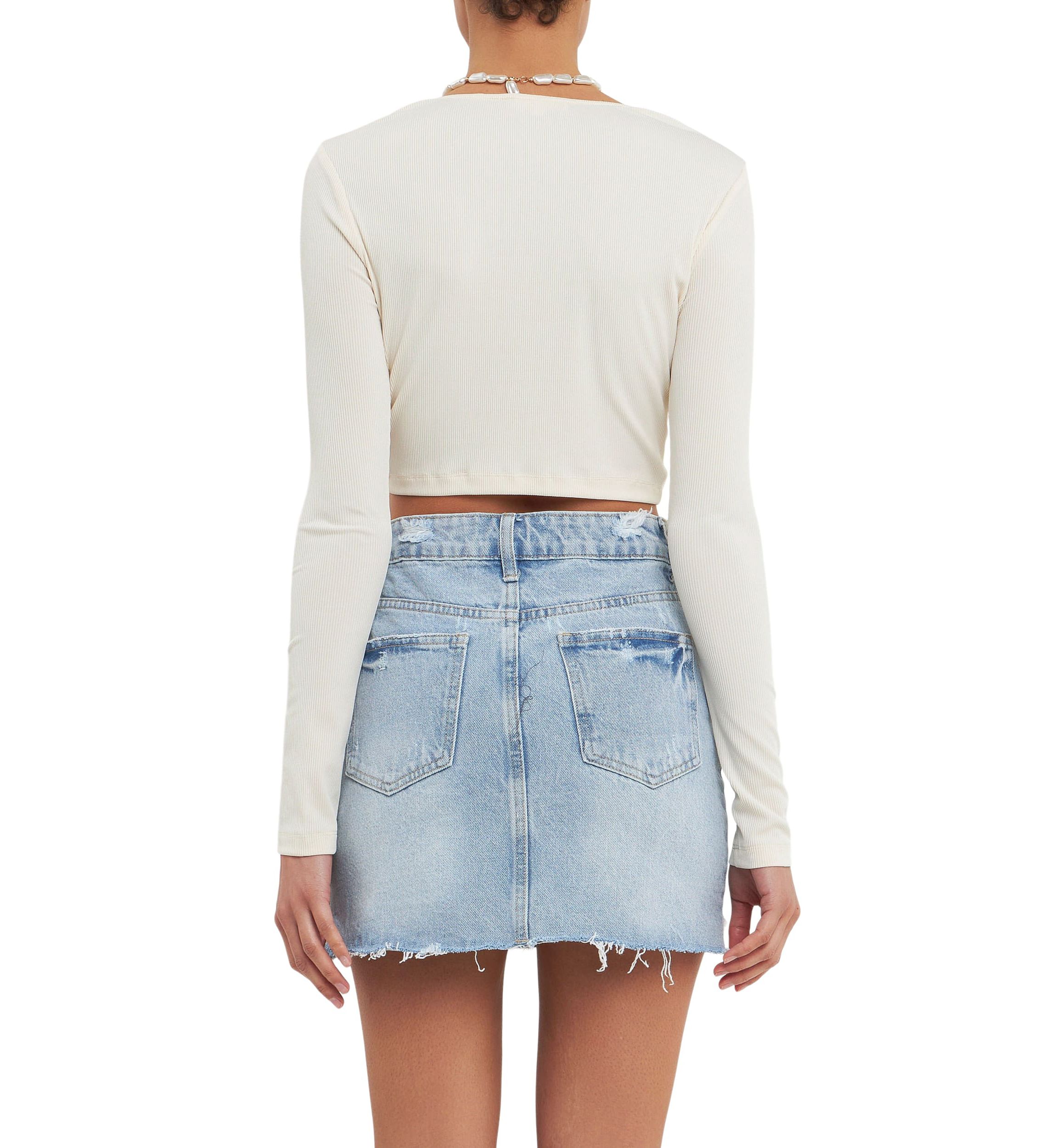 Front Twist Cropped Long Sleeve