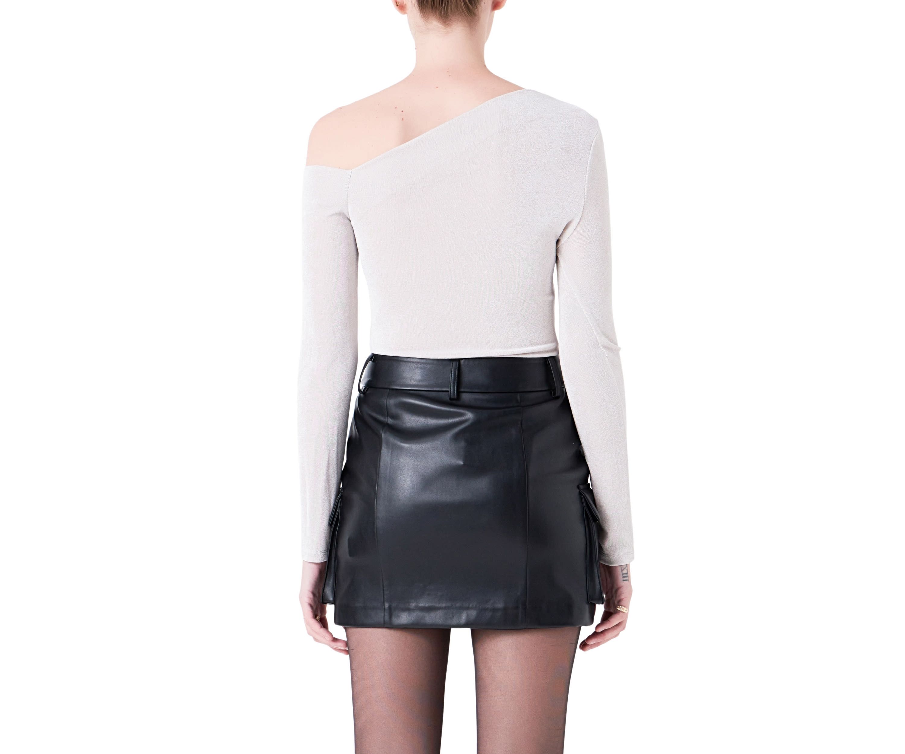 Asymmetric Shoulder Top
