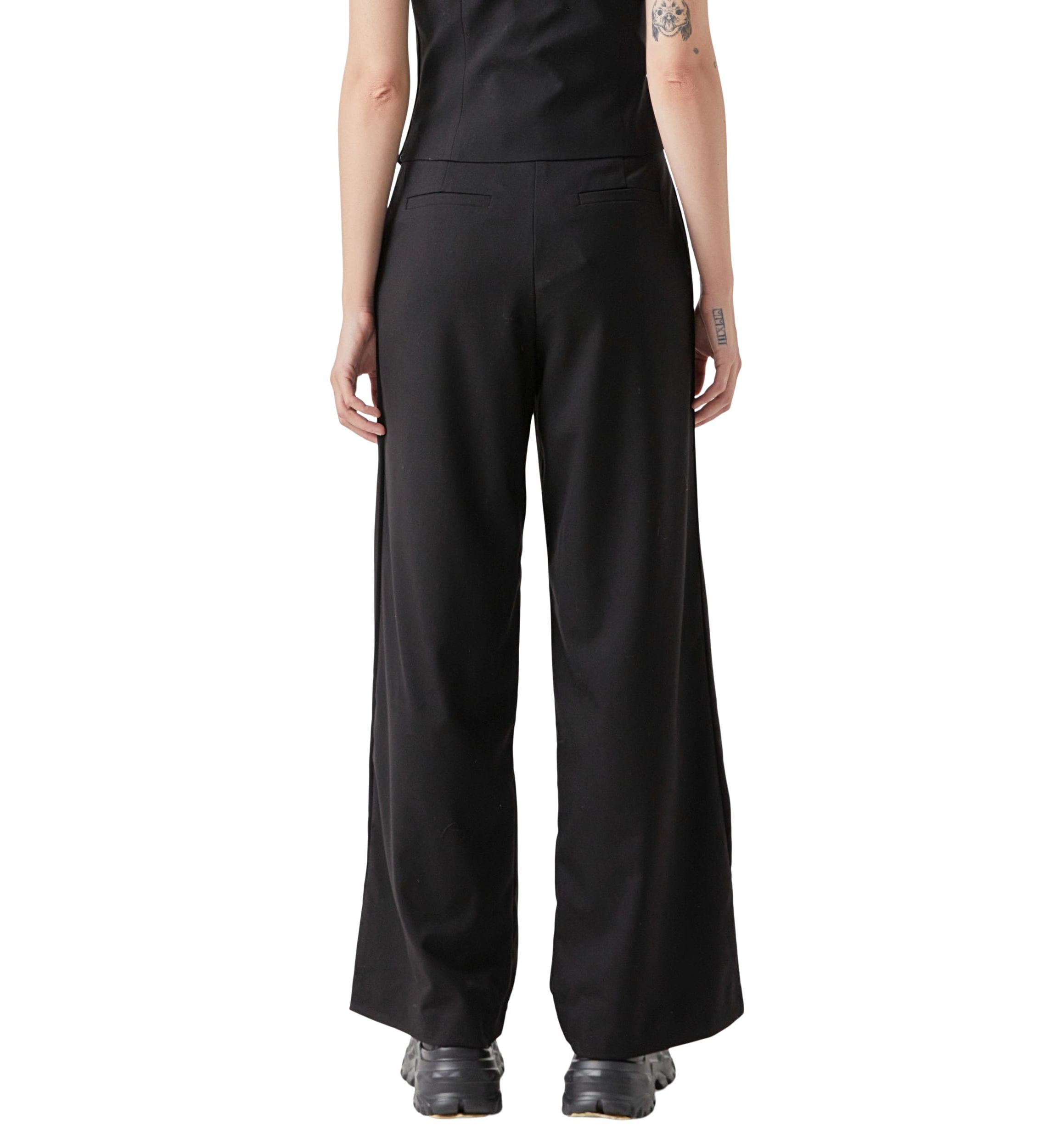 Pleated Wide Pants with Belt