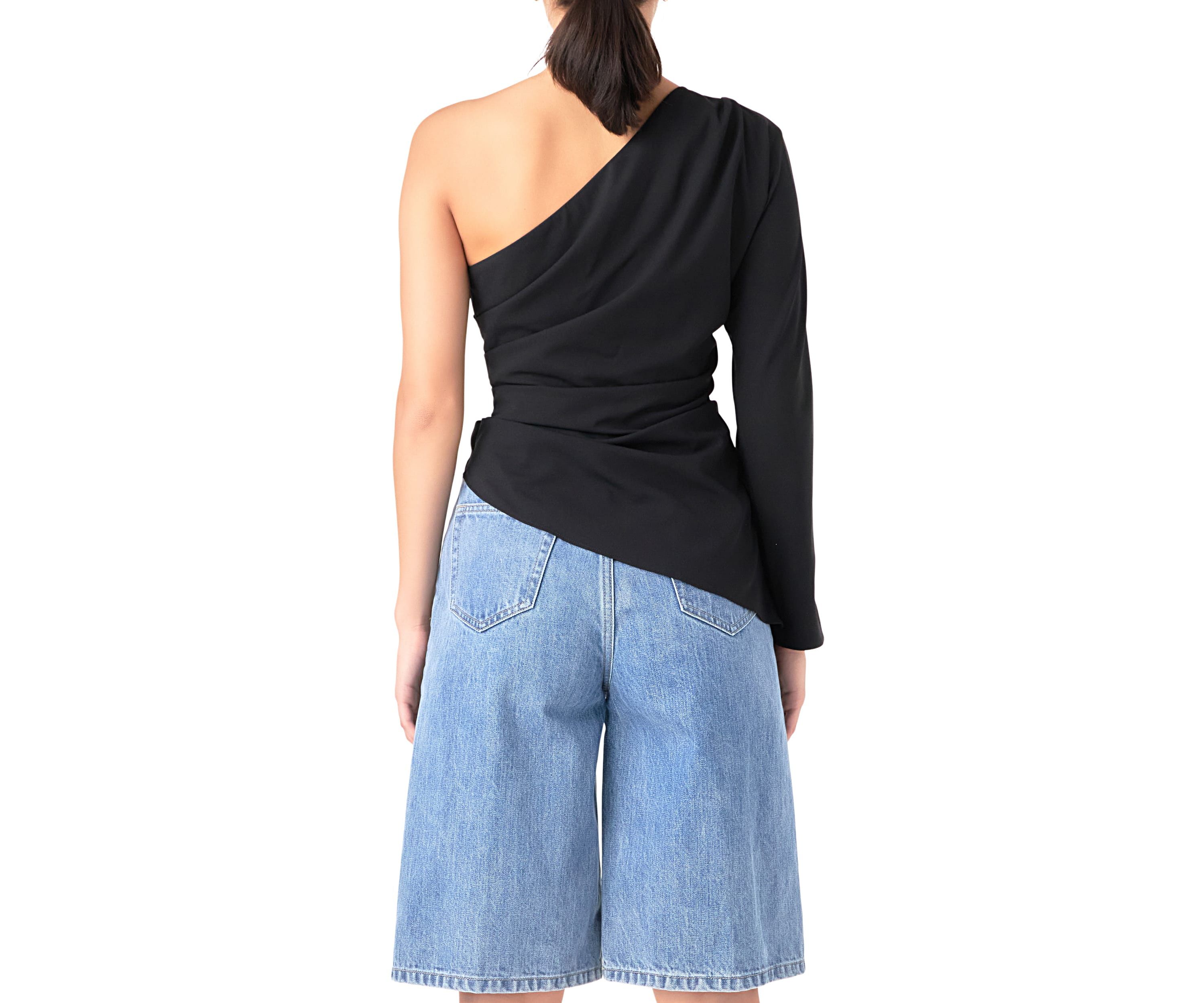Asymmetric Ruched Top