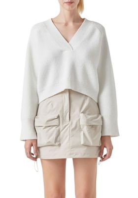 Grey Lab Women's V-neck Cropped Knit Sweater