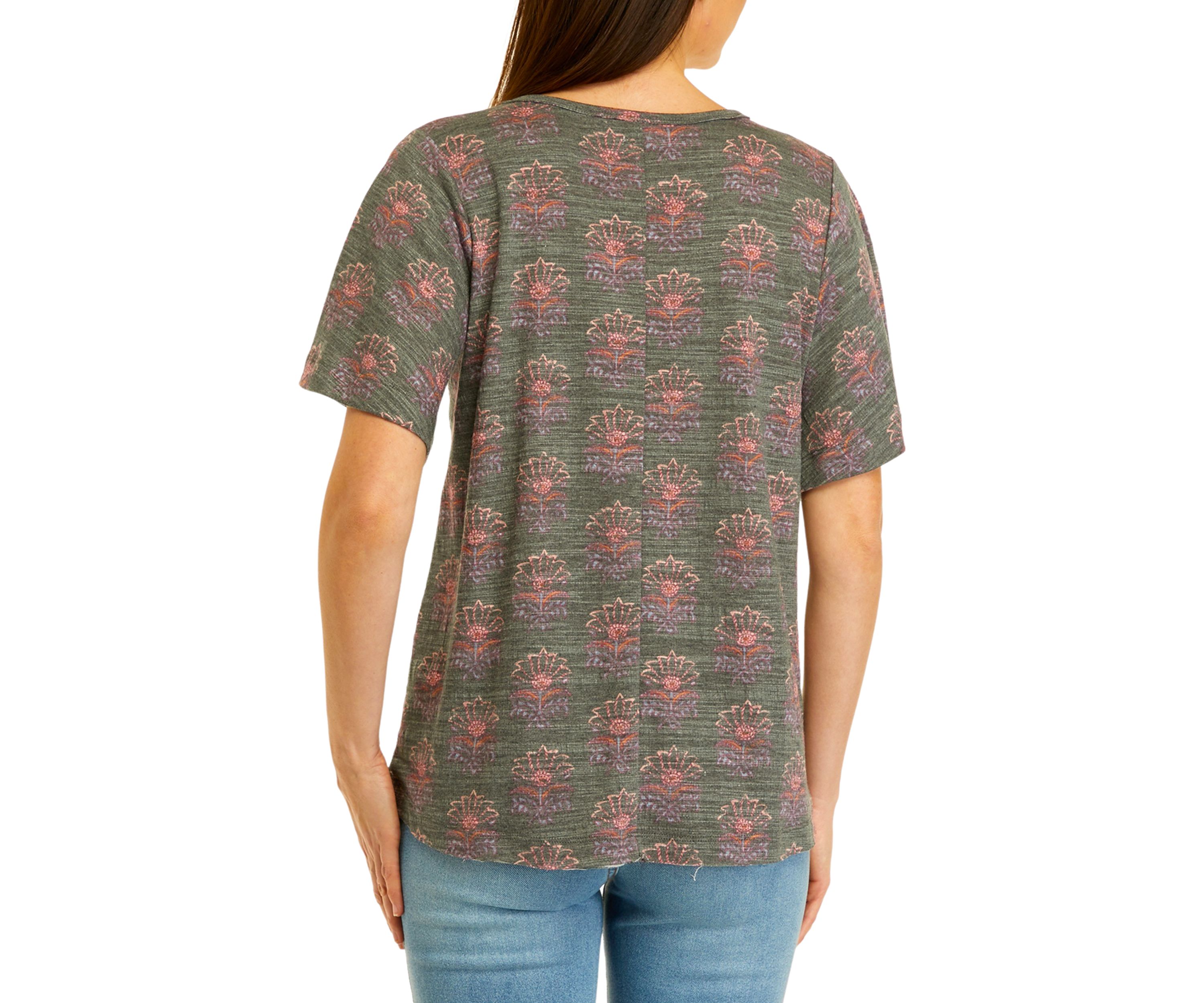 Womens Short Sleeve Slub Knit V-Neck Printed T-Shirt