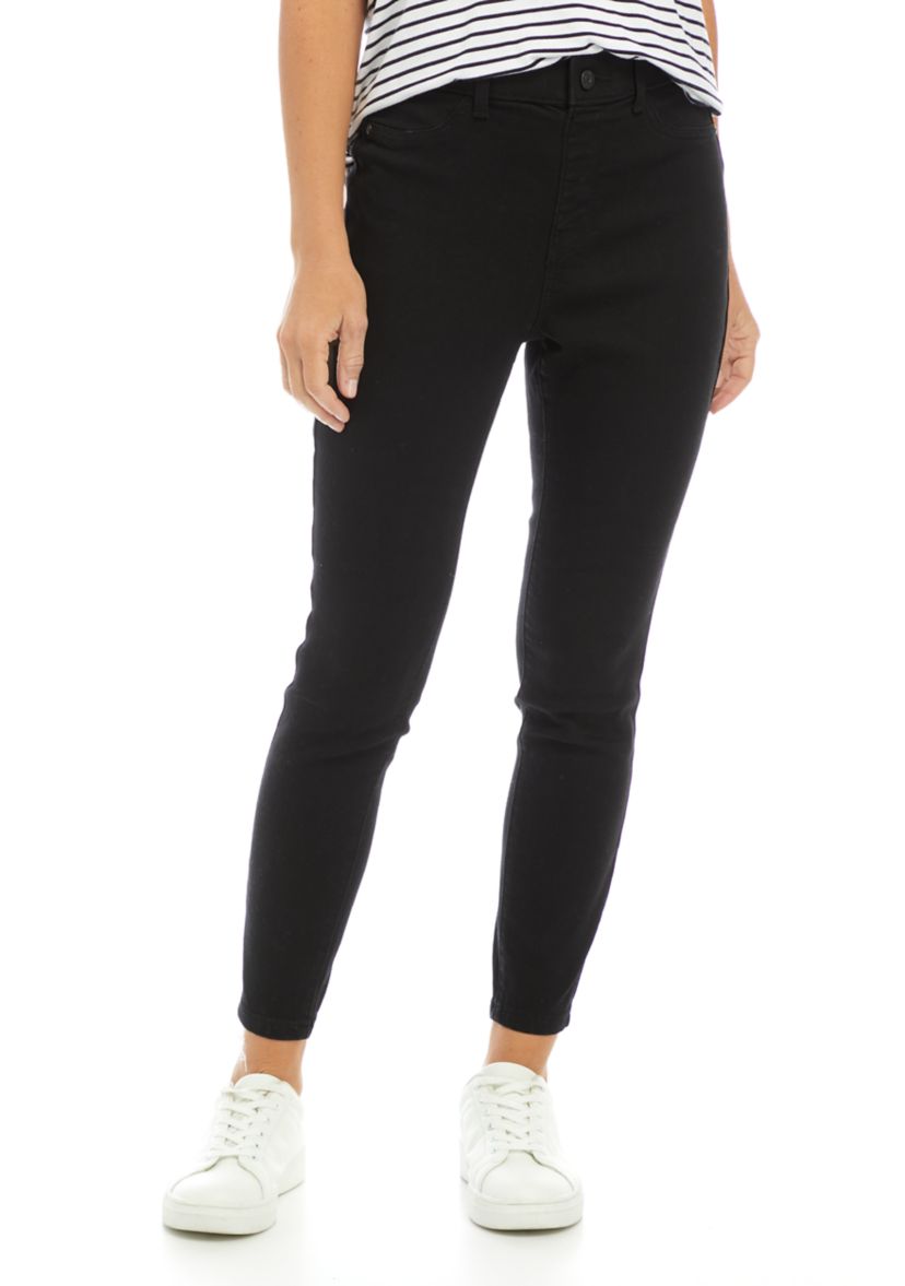 Petite Pull On Jeggings
