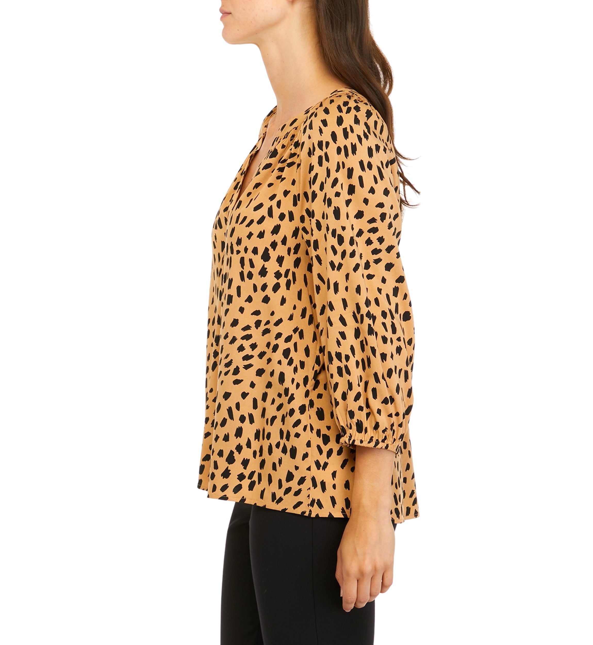 Womens 3/4 Sleeve Animal Print Top