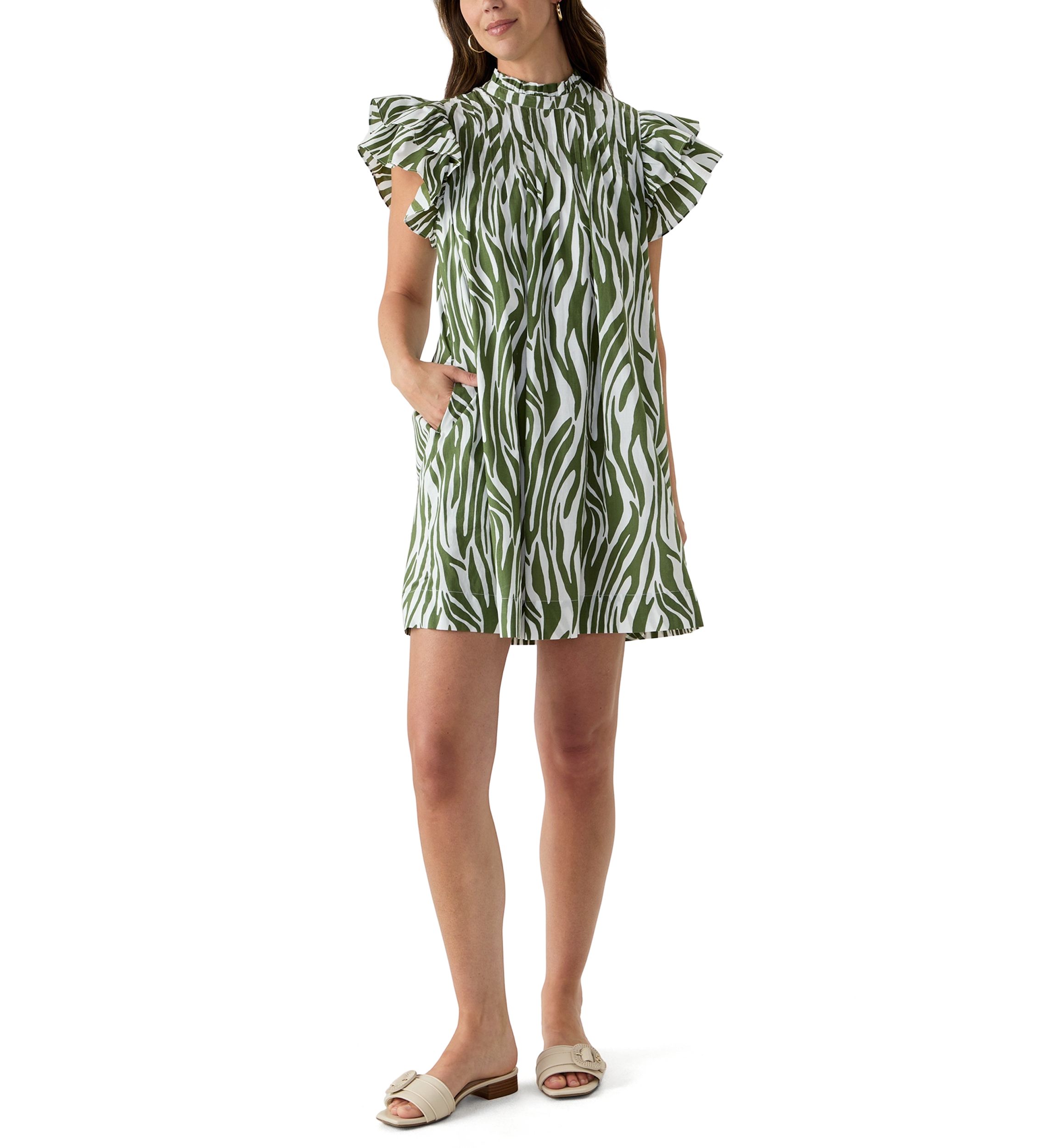 Womens Short Sleeve Printed Smocked Bib Dress