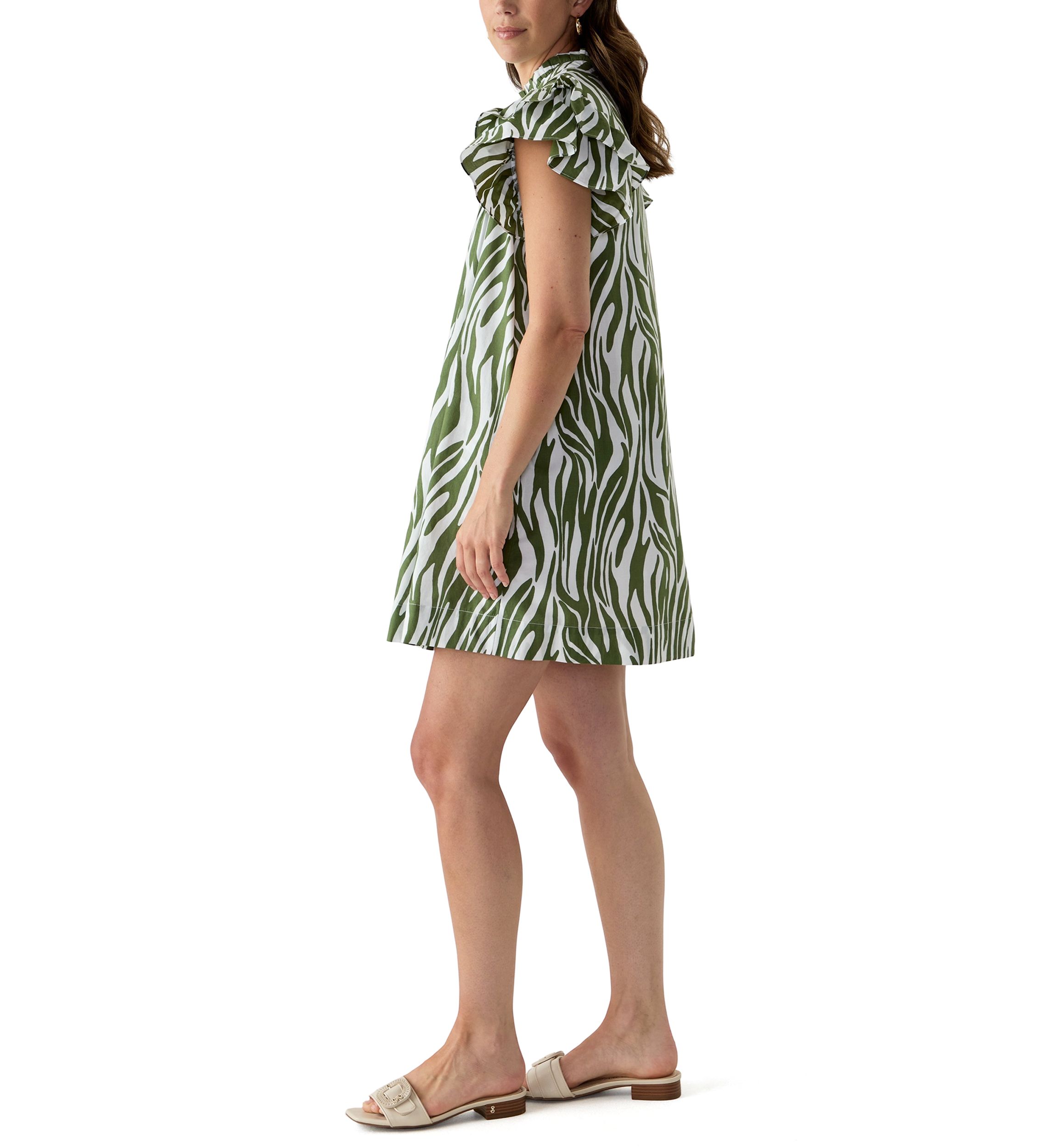 Womens Short Sleeve Printed Smocked Bib Dress