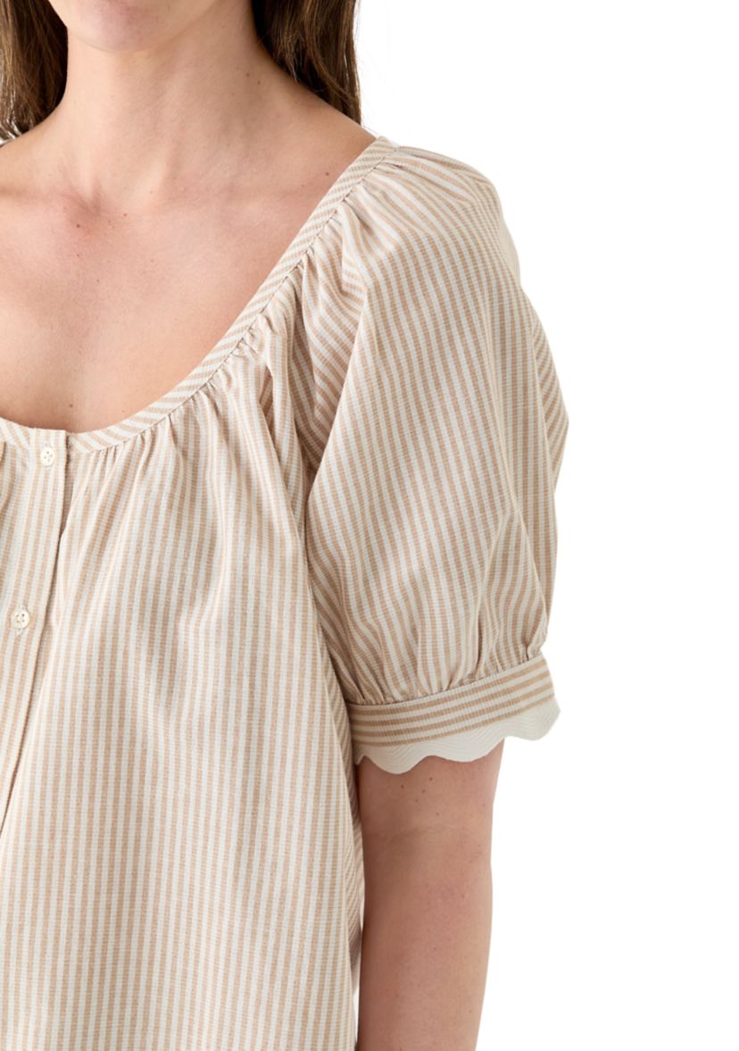 Womens Short Sleeve Scalloped Top