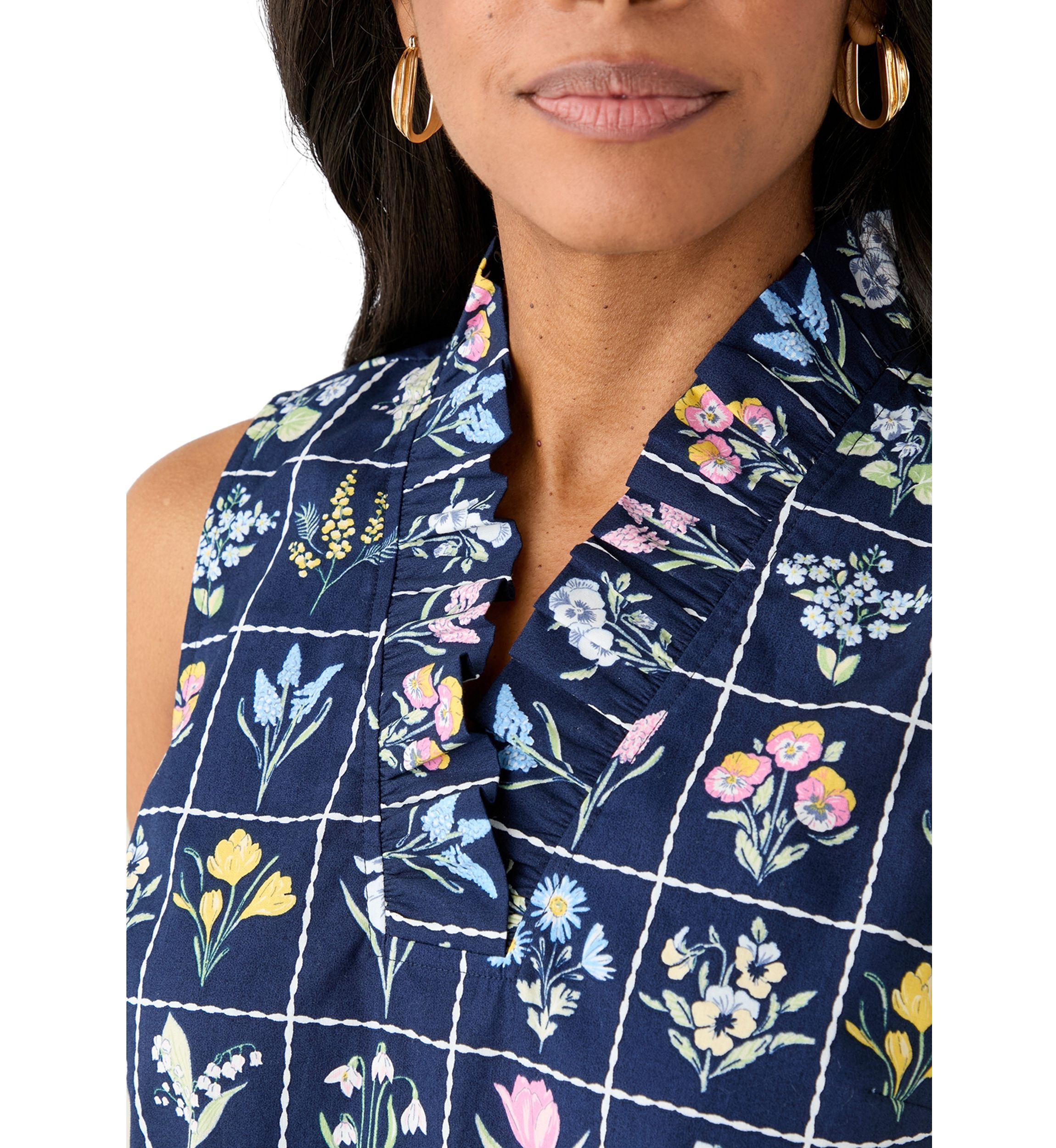 Womens Sleeveless Eyelet Ruffle Neck Printed Top