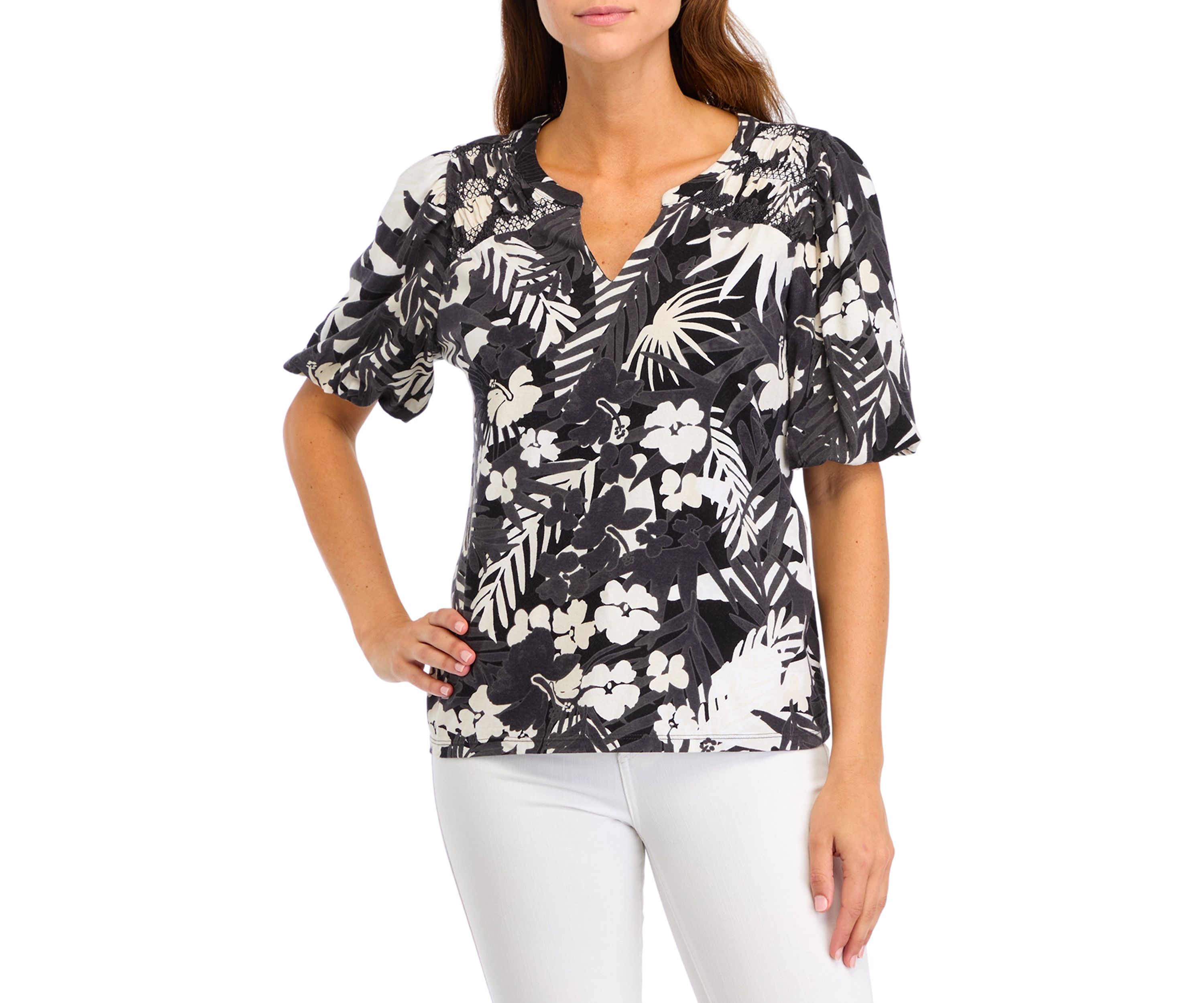 Womens Short Sleeve Split Neck Smocked Printed Top