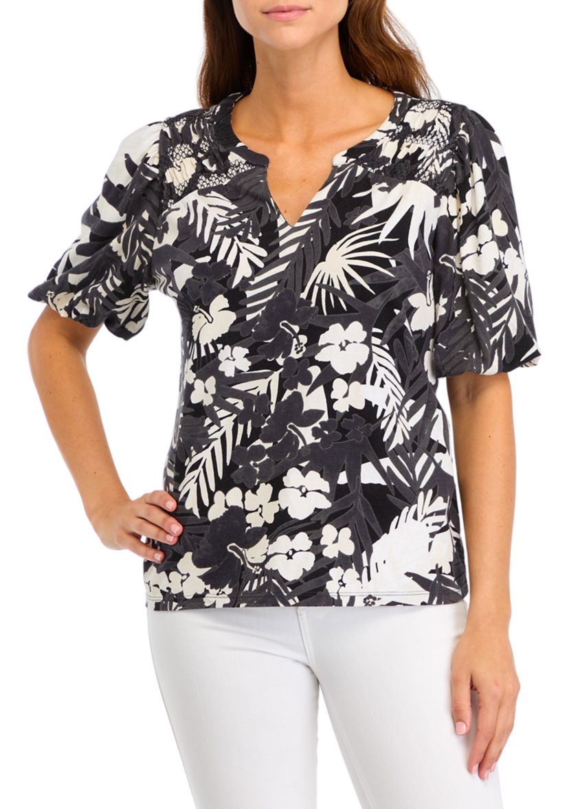 Womens Short Sleeve Split Neck Smocked Printed Top