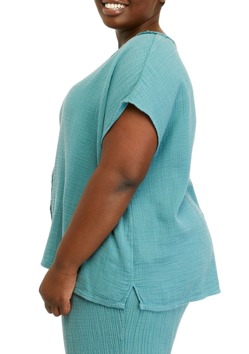 Plus Size Short Sleeve V-Neck Dolman T-Shirt
