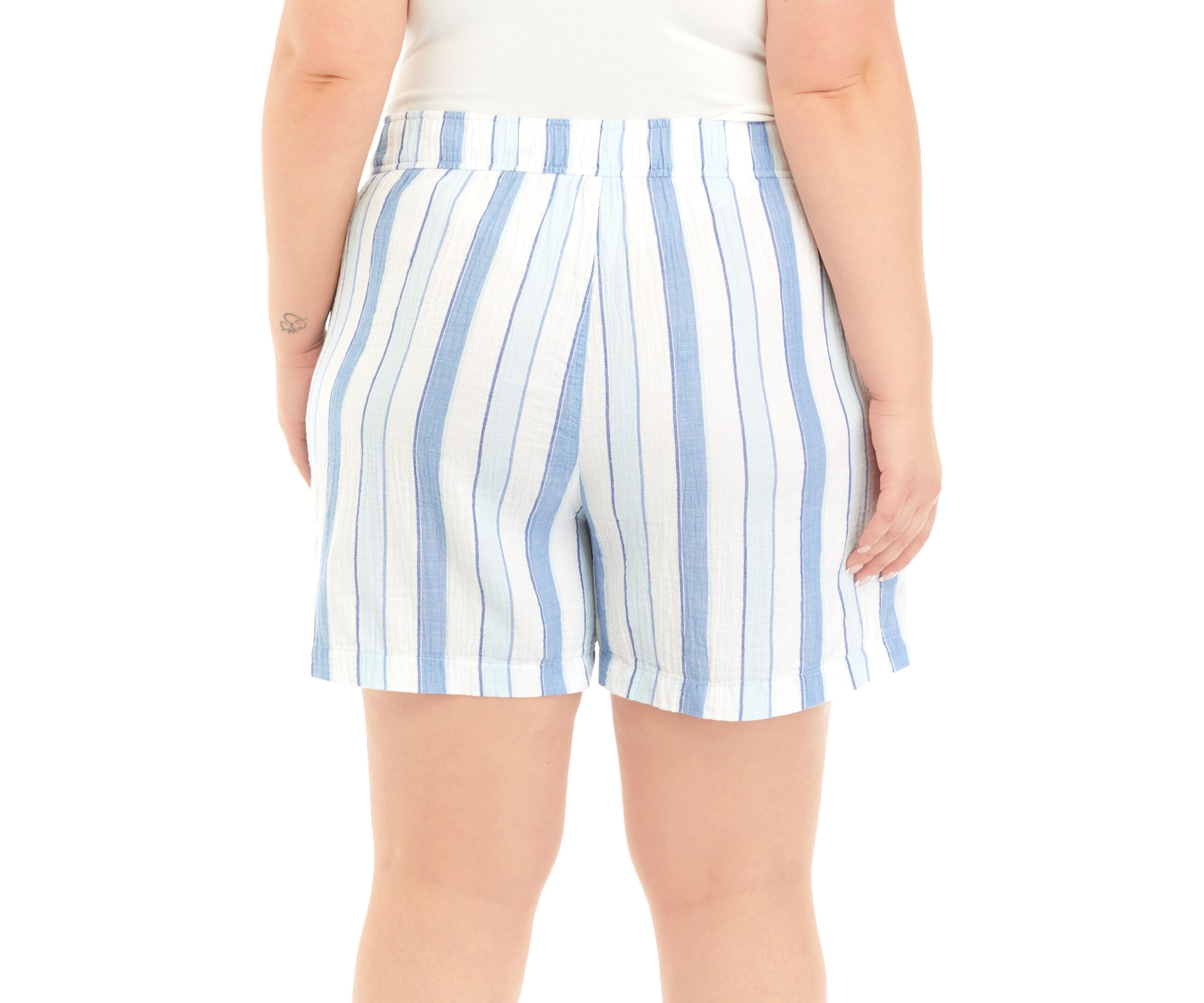 Plus Size Seamed Pull On Yarn Dyed Shorts