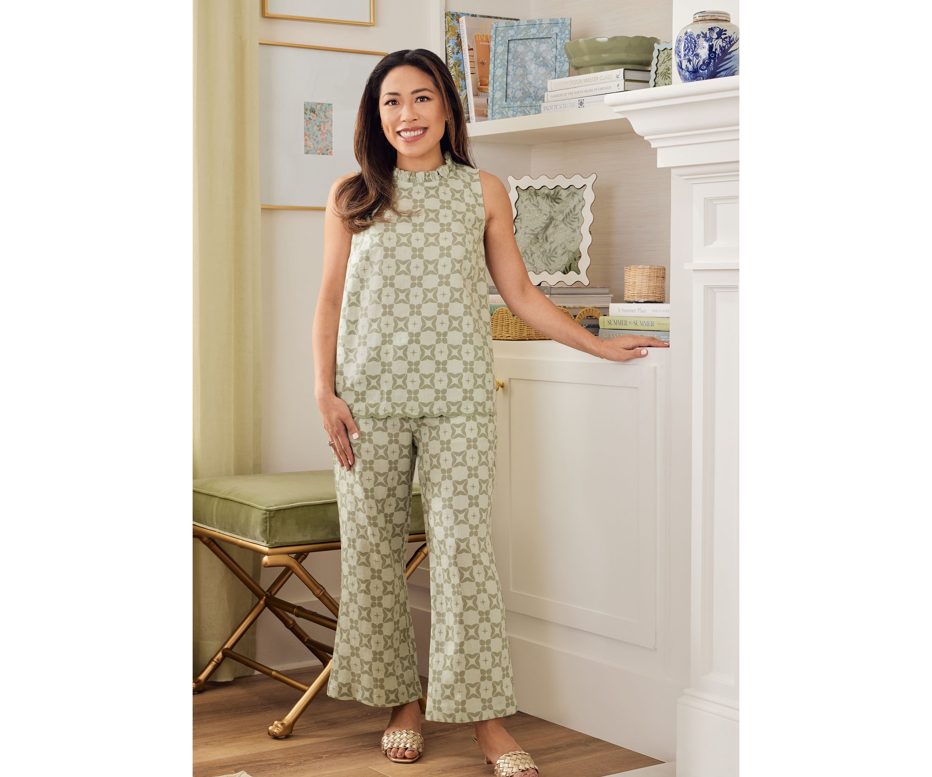 Society Social x Crown & Ivy™ The Sedgewick Swing Top