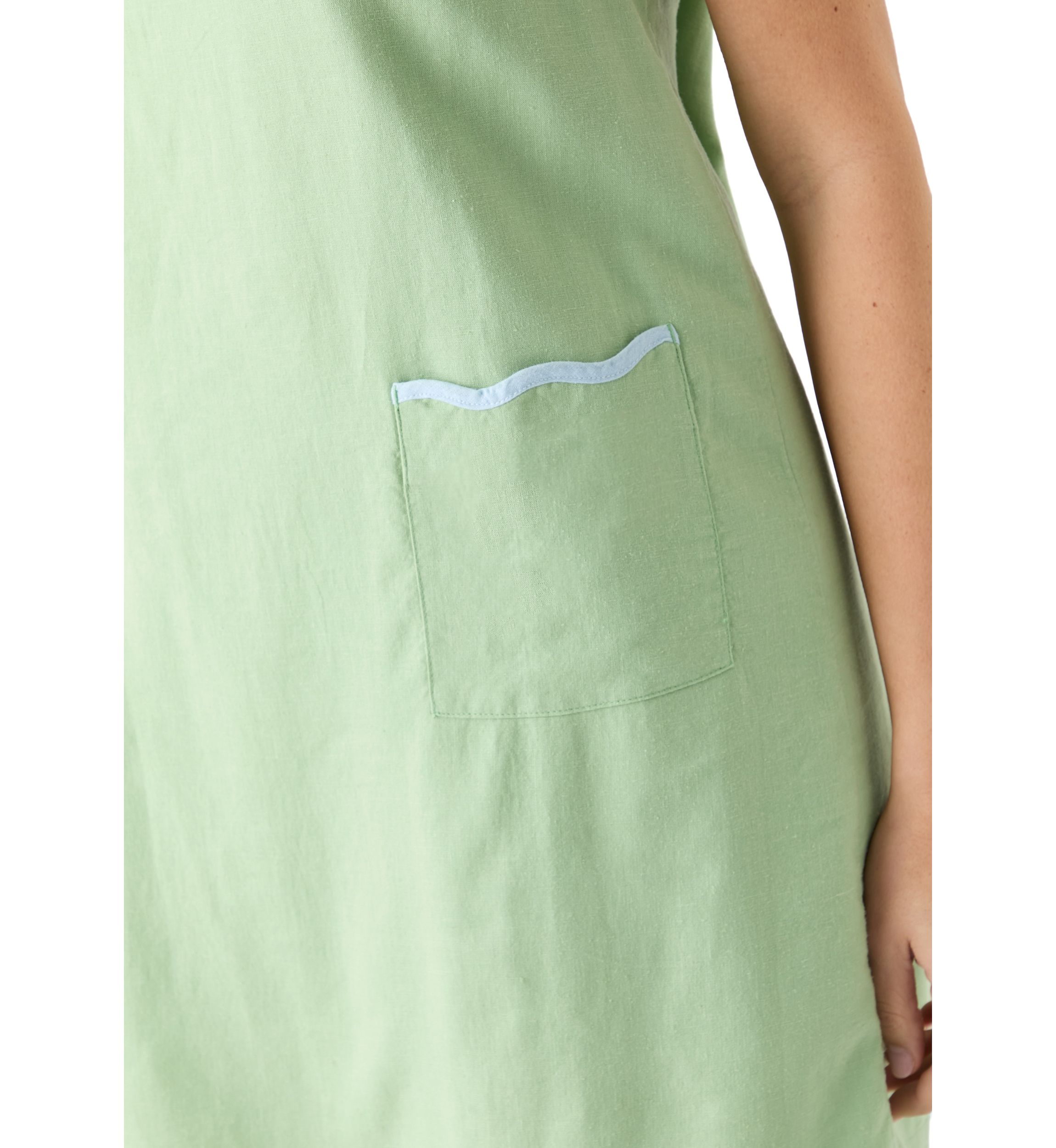 Womens Sleeveless Scallop Shift Dress