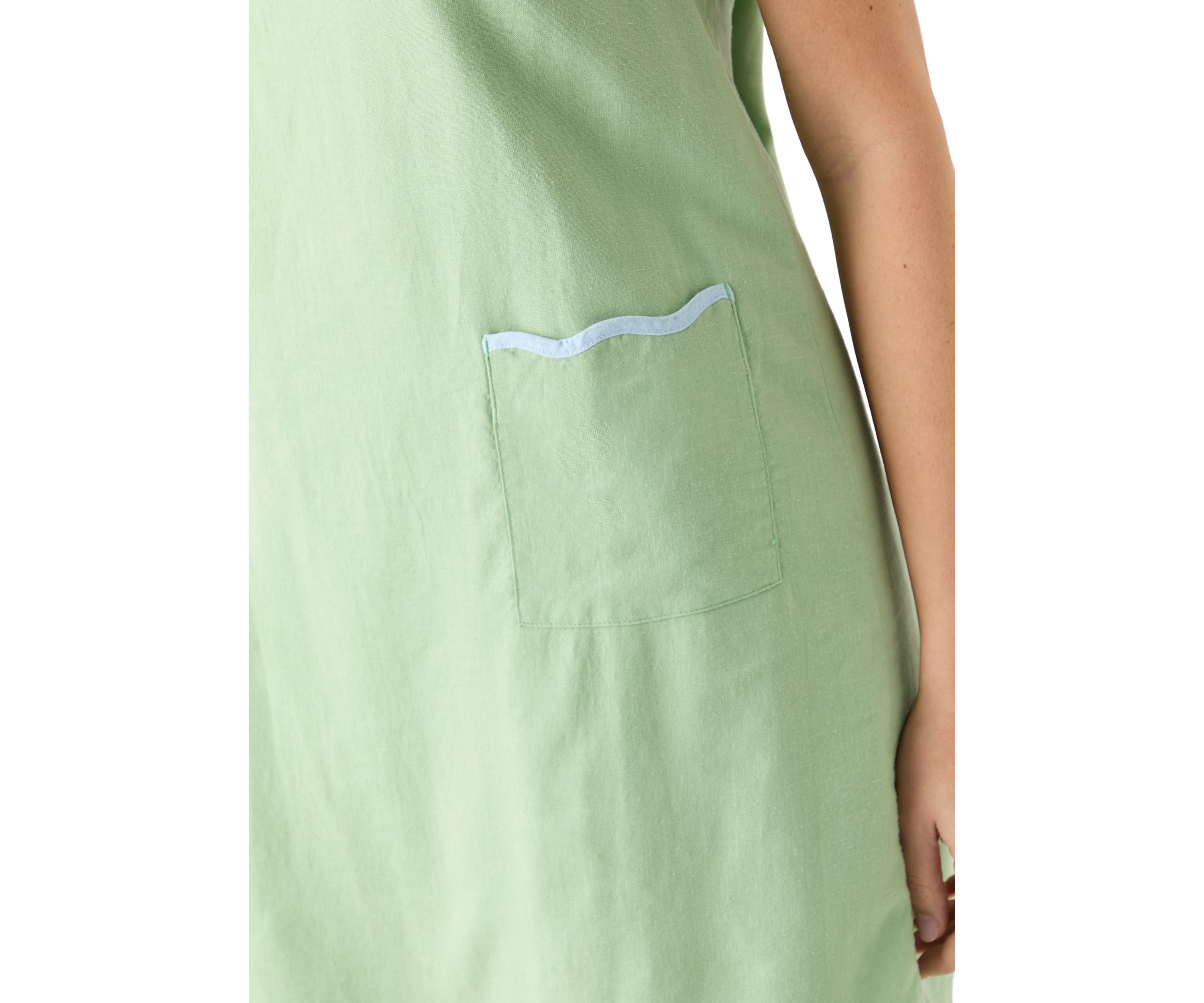 Womens Sleeveless Scallop Shift Dress