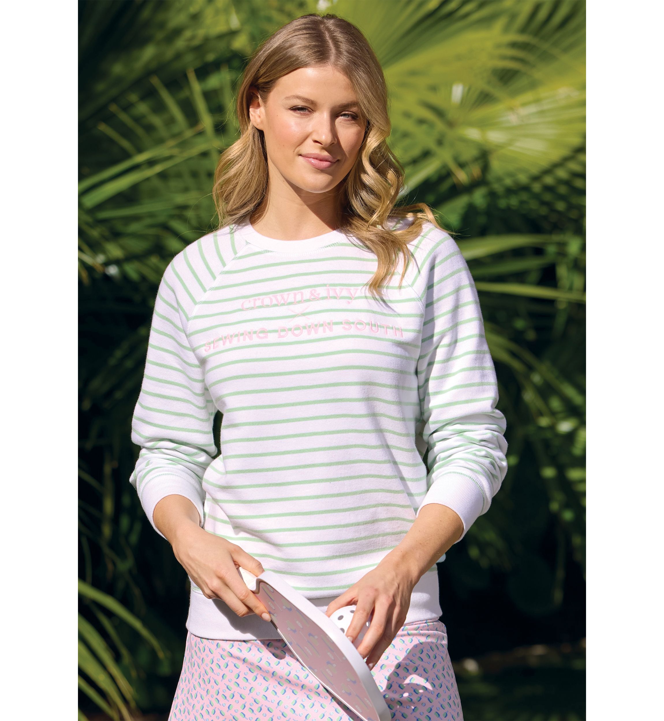 Sewing Down South x Crown & Ivy™ Sarah Graphic Crew Neck Sweatshirt
