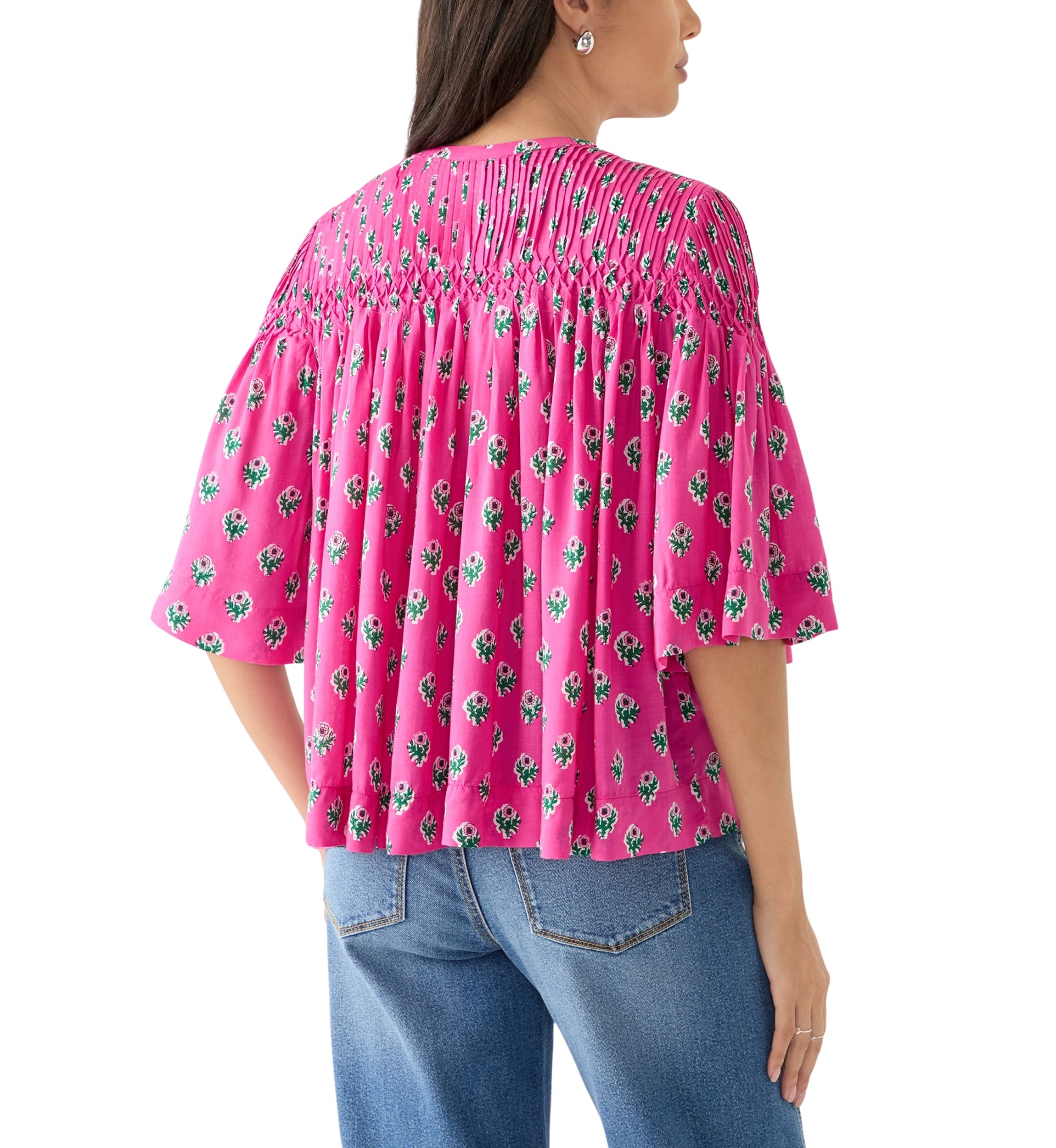 Womens 3/4 Flutter Sleeve Pintuck Printed Top 