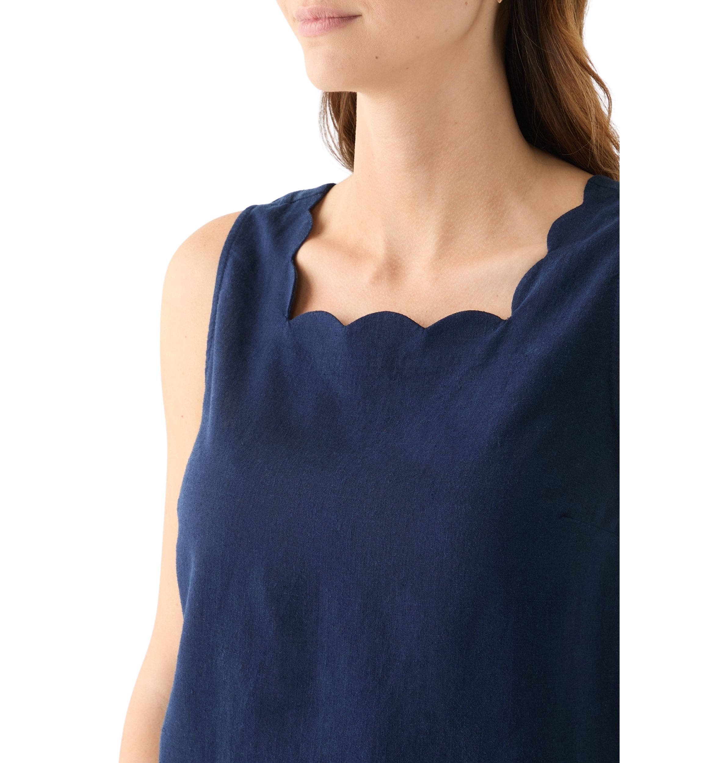 Womens Sleeveless Scallop Tank Top