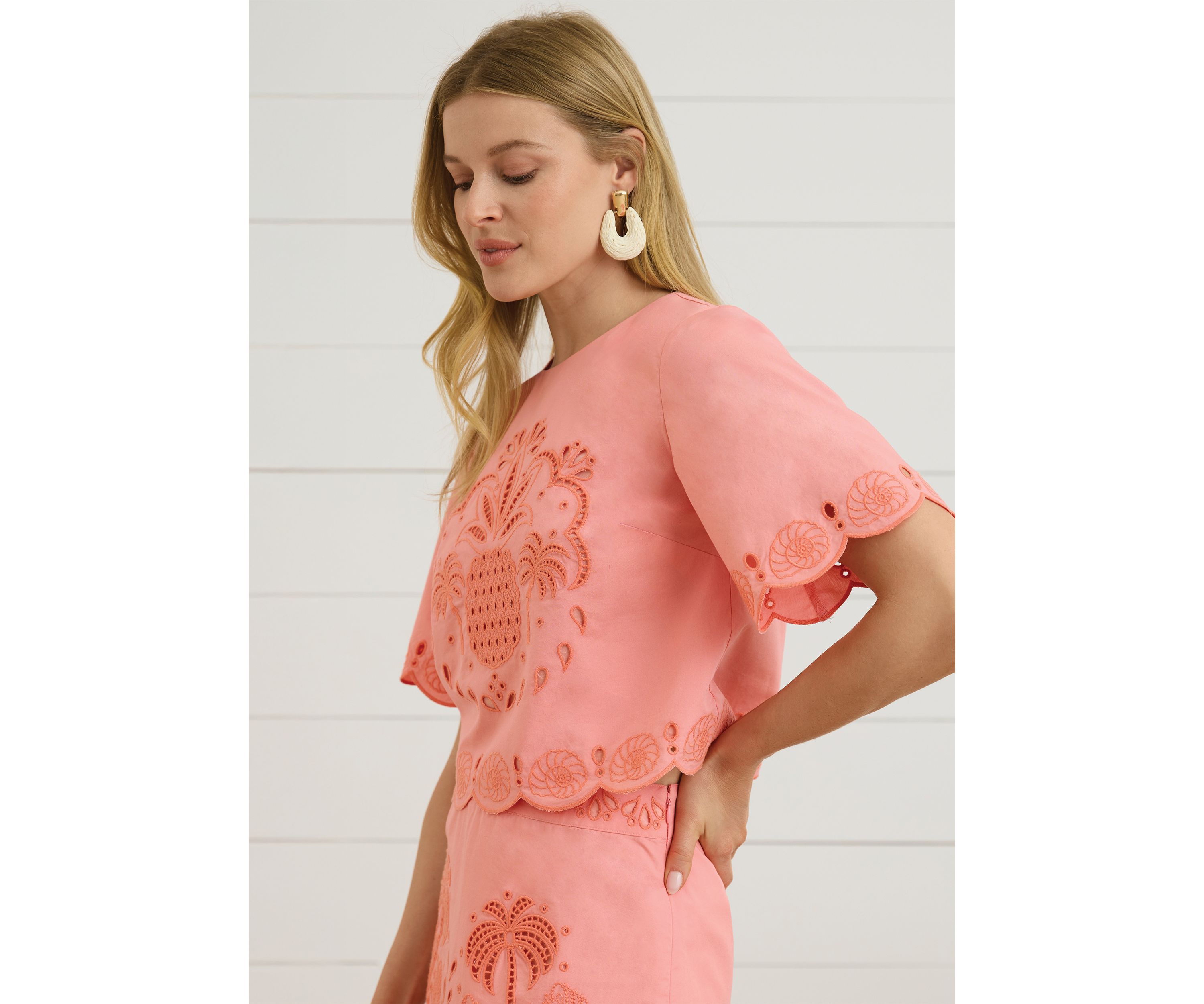 Sewing Down South x Crown & Ivy™ Hayes Short Sleeve Embroidered Blouse