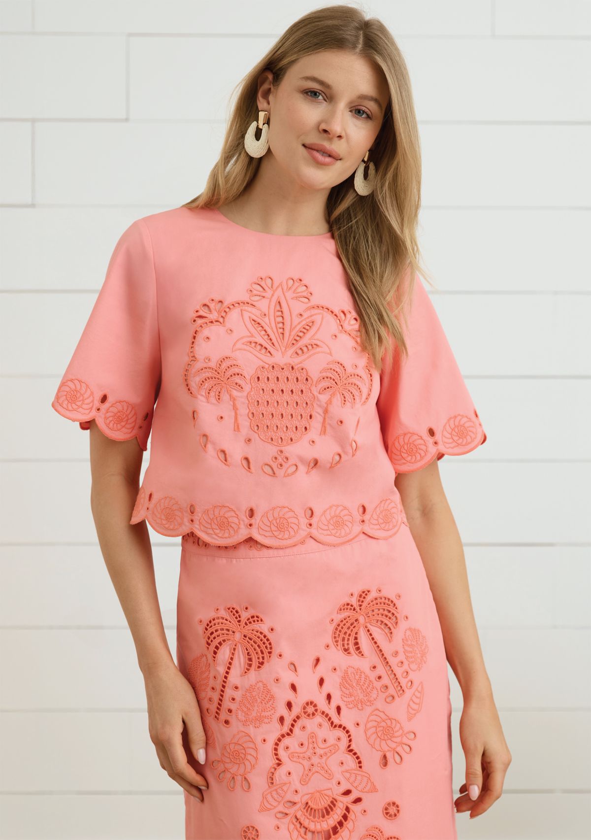 Sewing Down South x Crown & Ivy™ Hayes Short Sleeve Embroidered Blouse