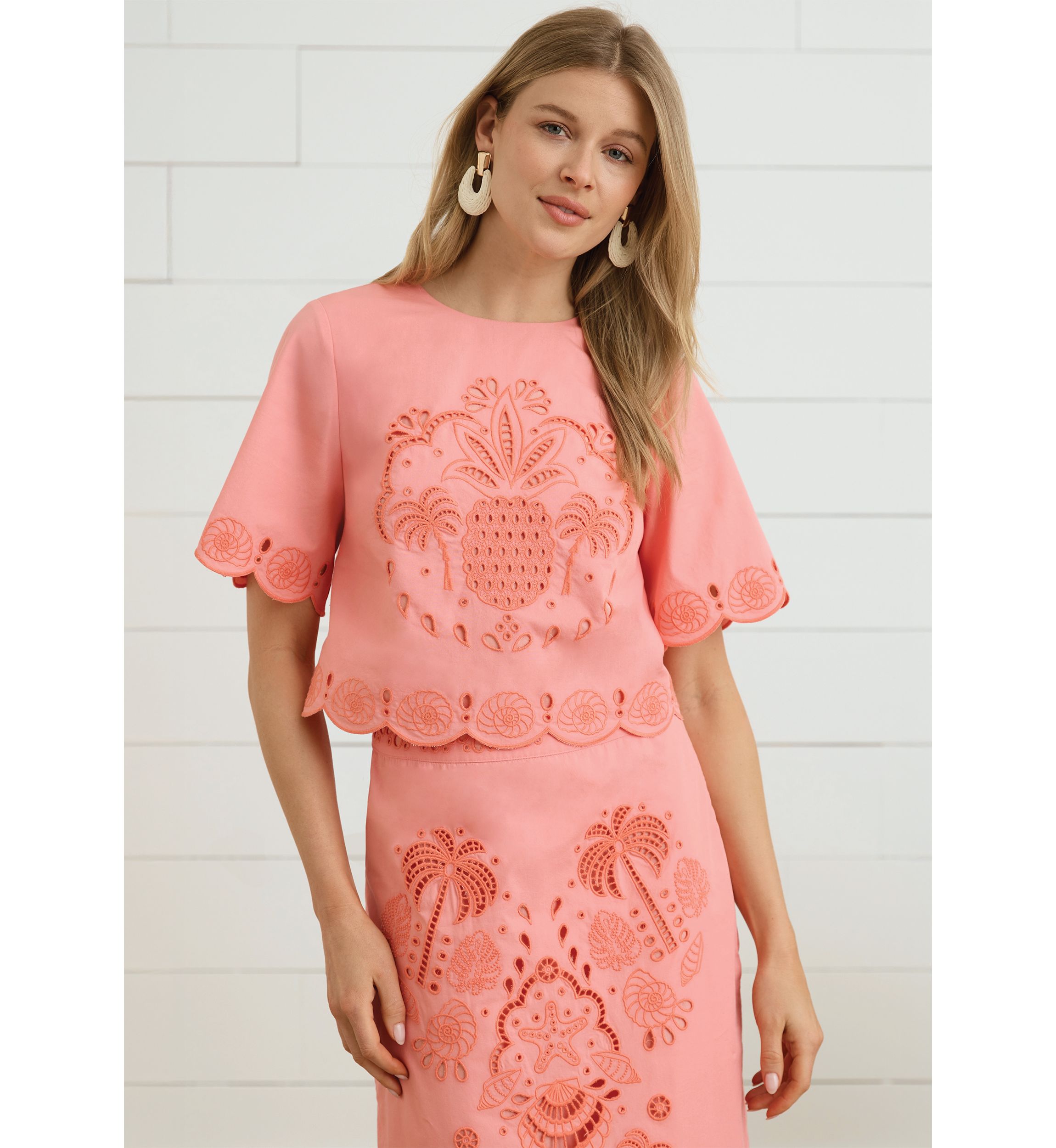 Sewing Down South x Crown & Ivy™ Hayes Short Sleeve Embroidered Blouse