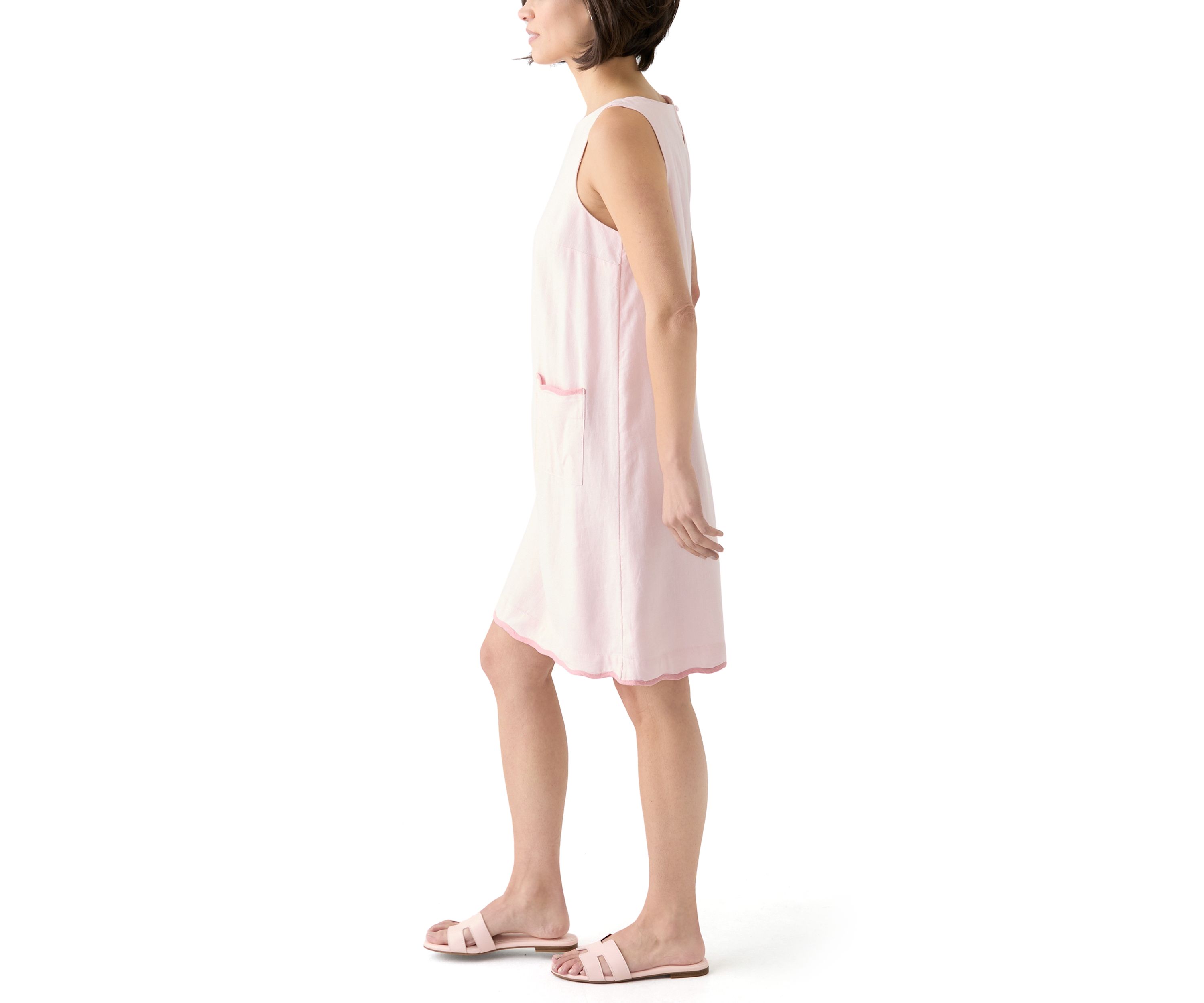 Petite Sleeveless Scallop Shift Dress