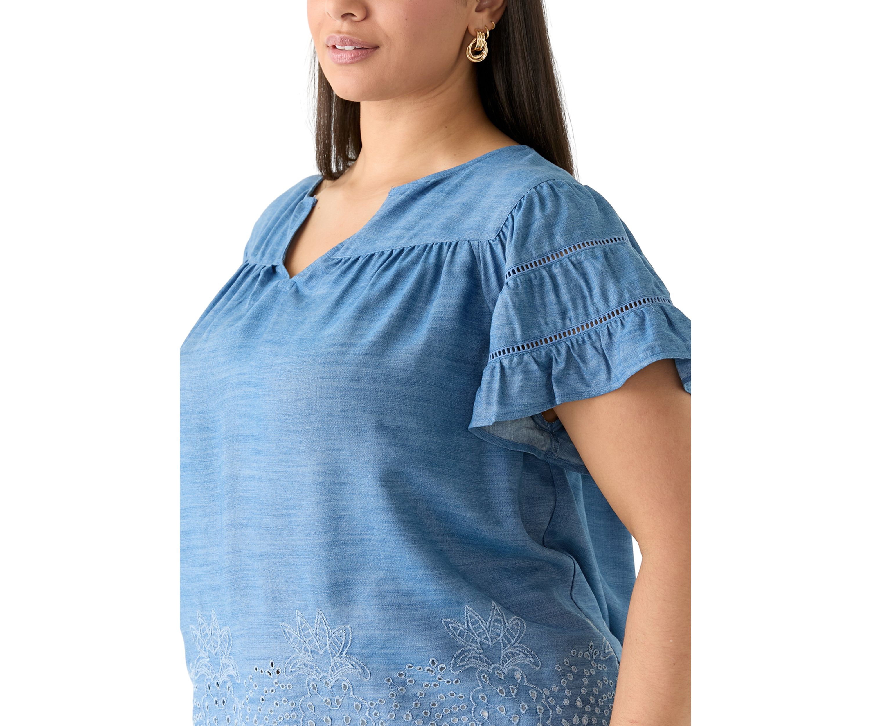 Plus Size Short Sleeve Embroidered Hem Top