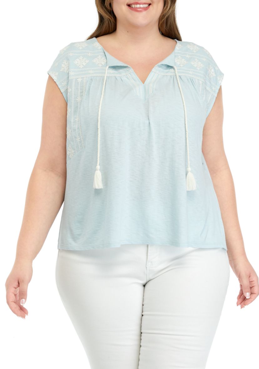 Plus Size Embroidered Split Neck Top