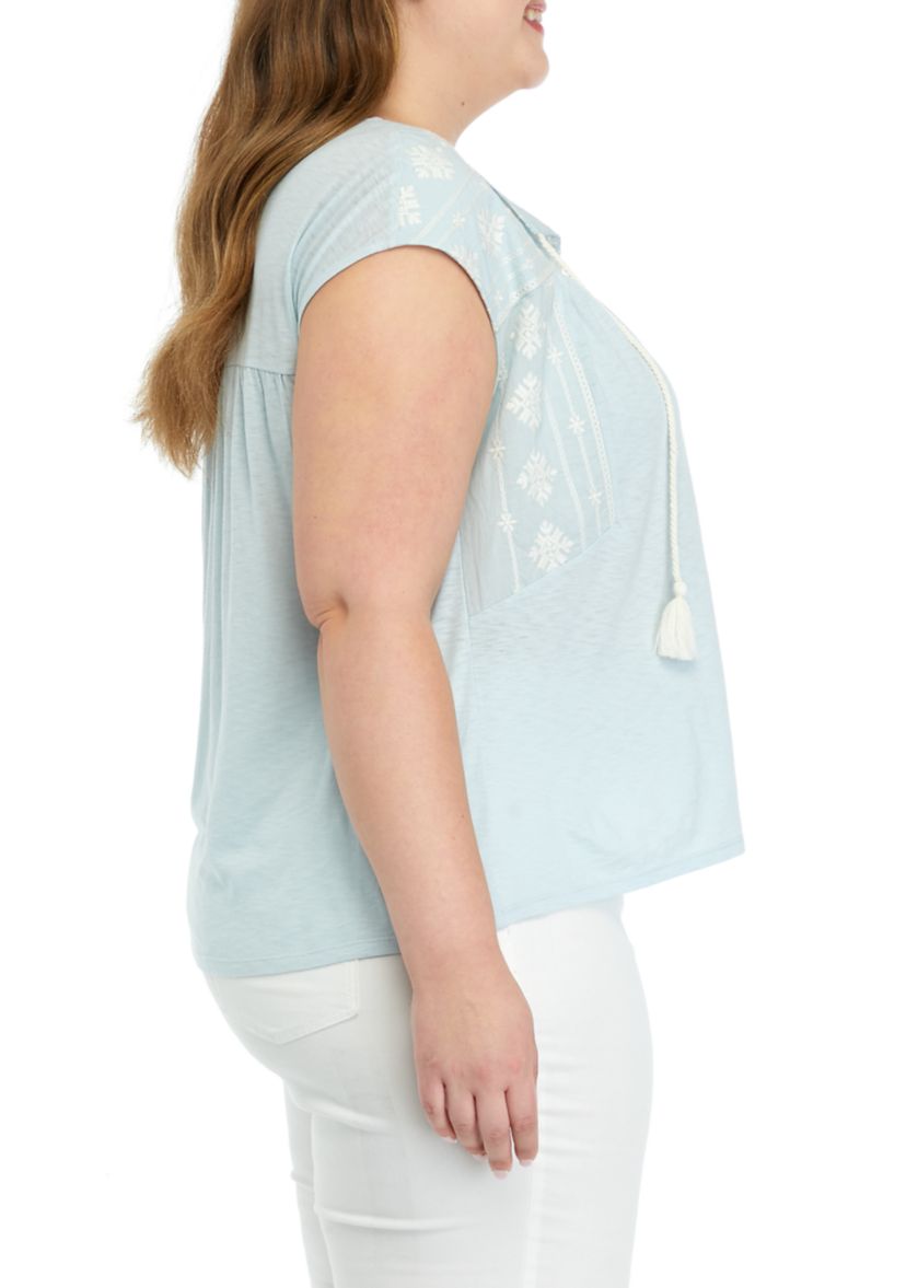 Plus Size Embroidered Split Neck Top