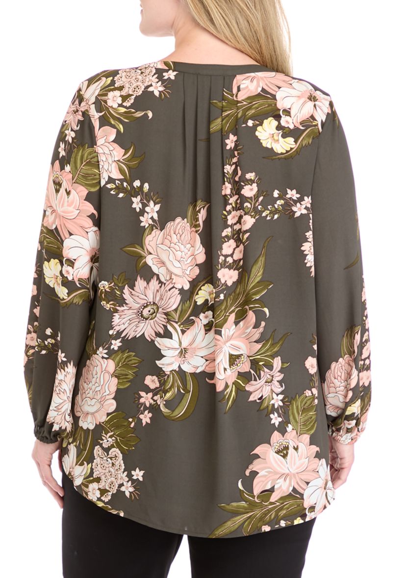 Plus Size Printed Woven Split Neck Blouse