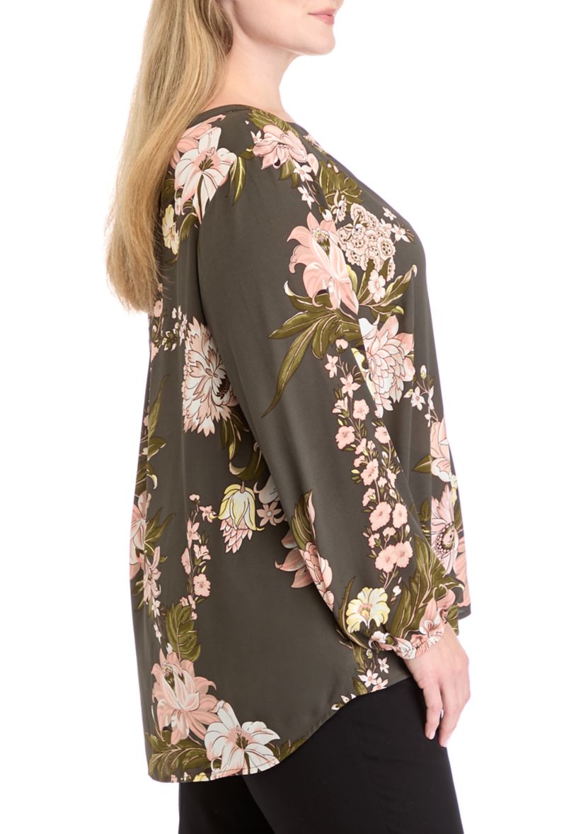 Plus Size Printed Woven Split Neck Blouse