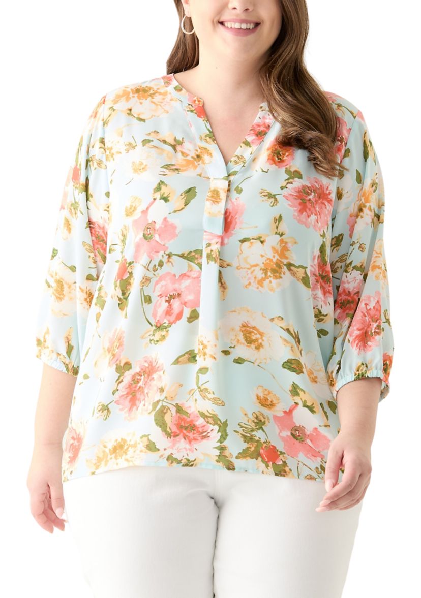 Plus Size 3/4 Sleeve Split Neck Woven Blouse 