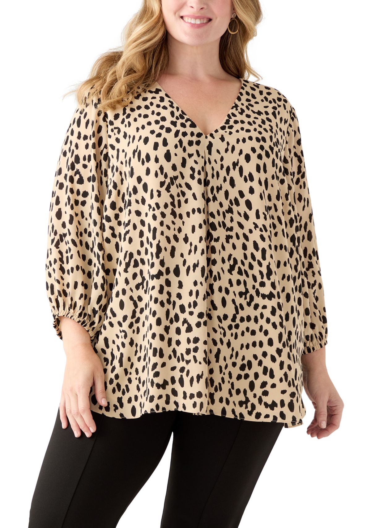 Plus Size 3/4 Sleeve V-Neck Shirt