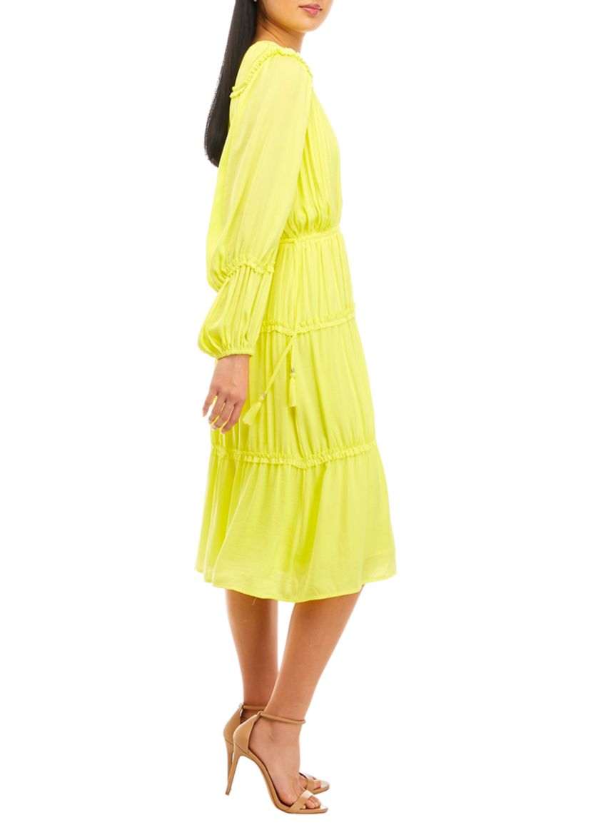 Womens Airflow V-Neck Tiered Dress