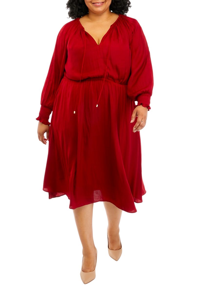 Plus Size Split Neck Airflow Dress