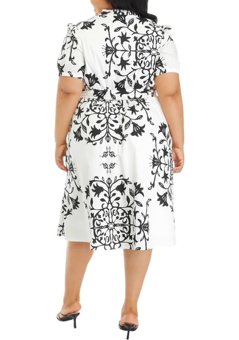Plus Size Short Sleeve Split Neck Cotton Dress