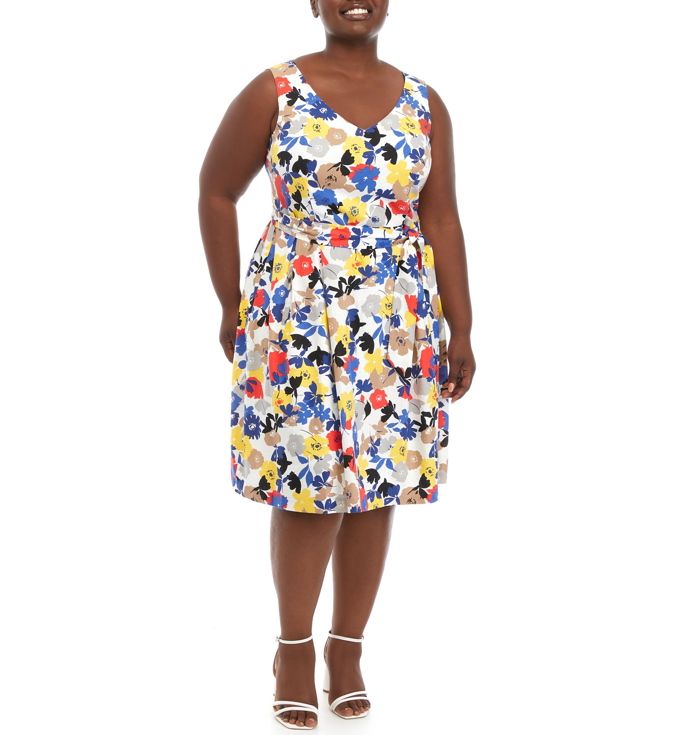 Plus Size Sleeveless V-Neck Floral Fit and Flare Midi Dress
