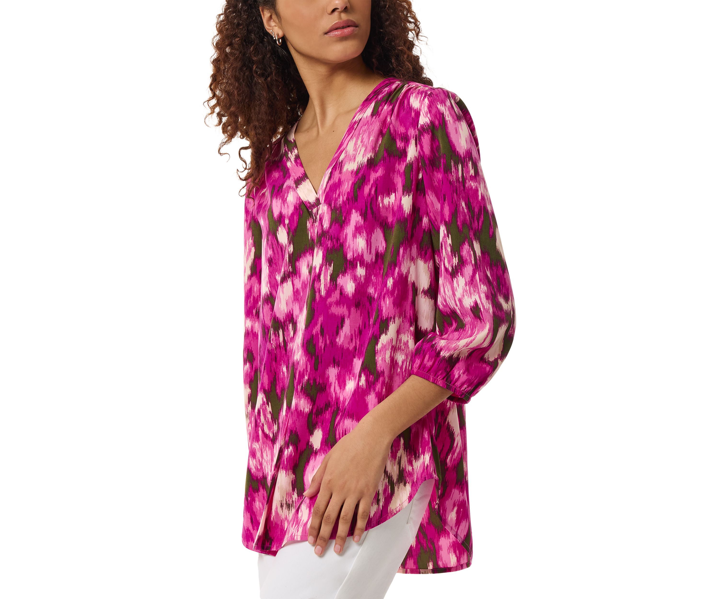 Petite 3 Quarter Sleeve V-Neck Pleat Front Tunic Blouse