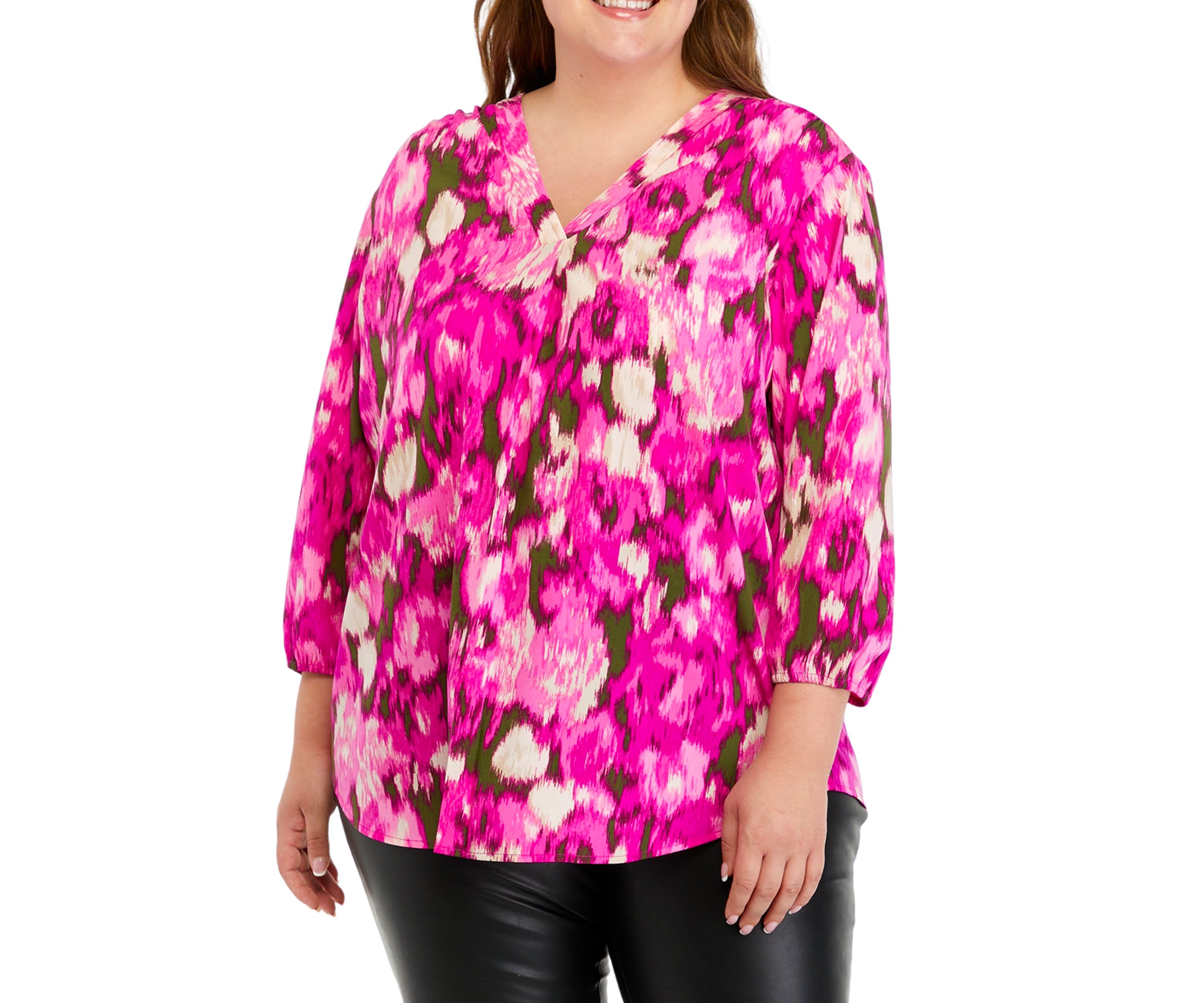Plus Size 3 Quarter Sleeve V-Neck Pleat Front Tunic Top
