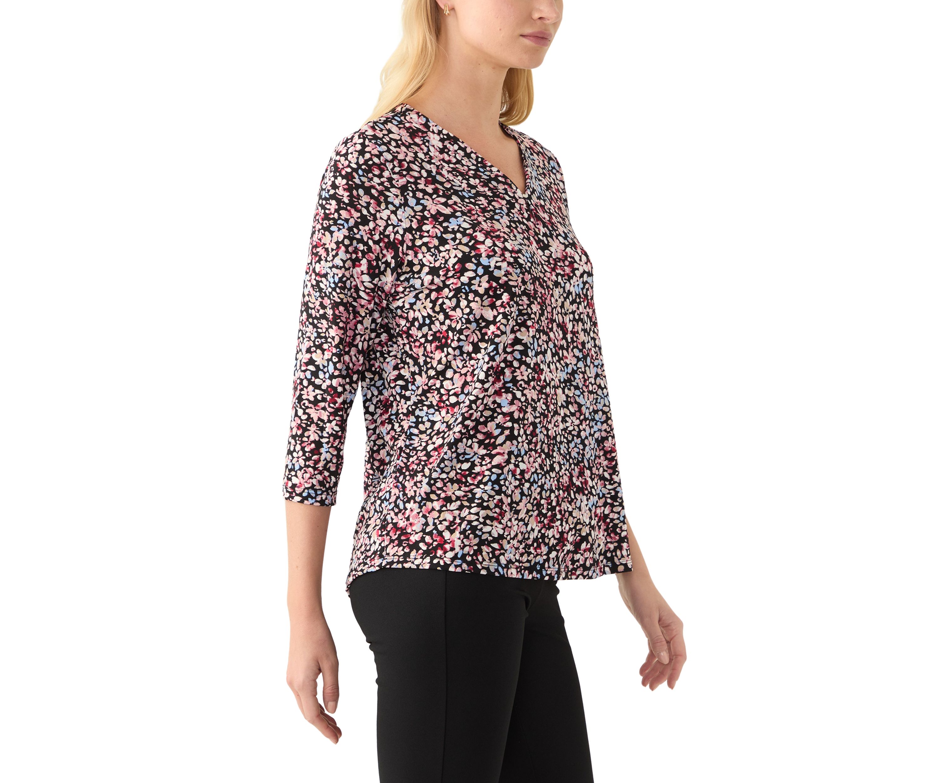 Petite 3/4 Sleeve V-Neck Noodle Top