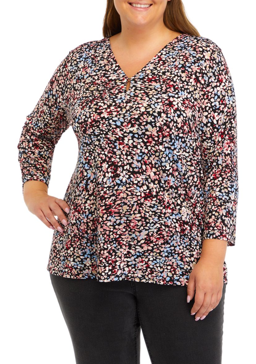 Plus Size 2/4 Sleeve Floral Top 