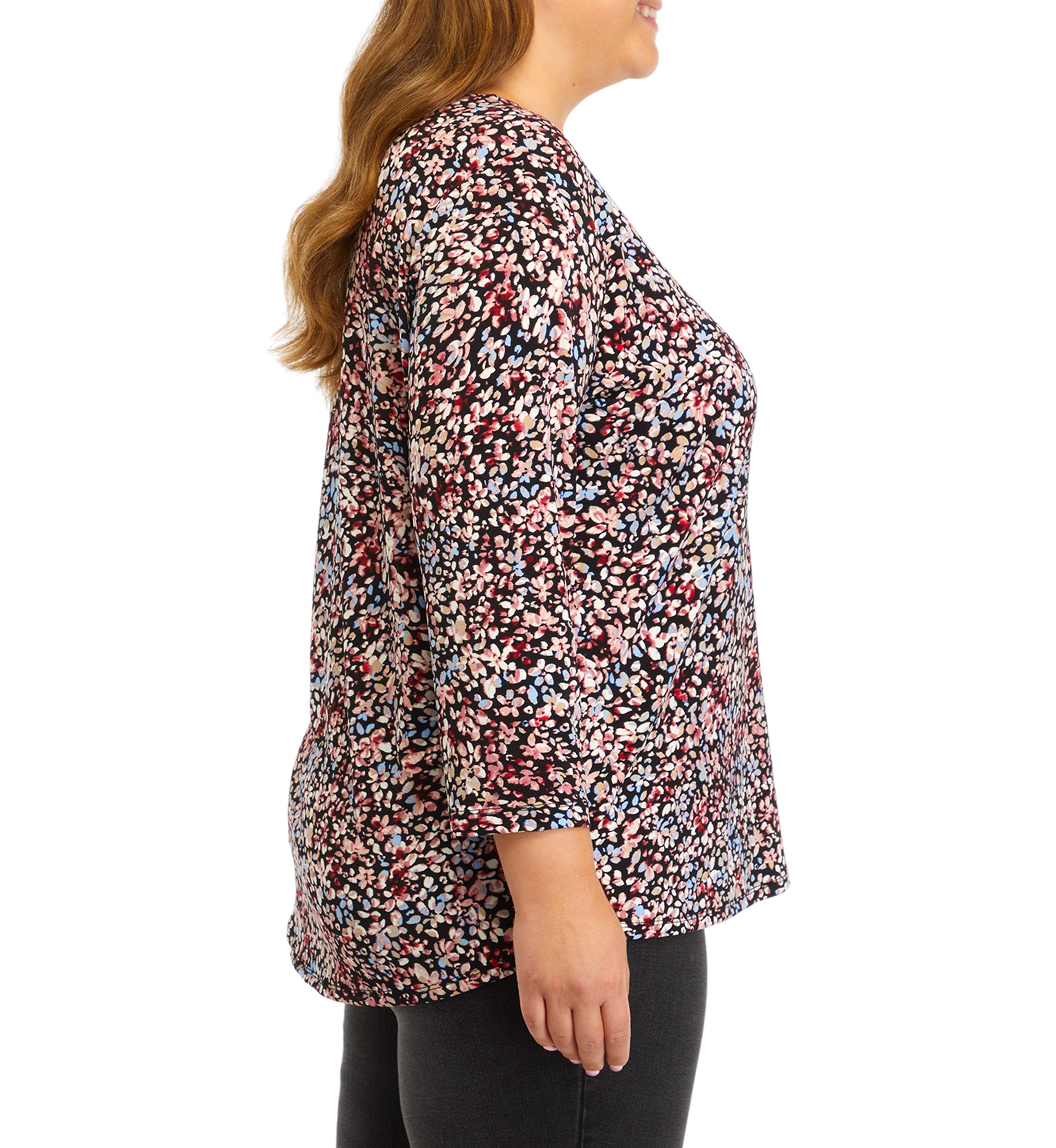 Plus Size 2/4 Sleeve Floral Top 
