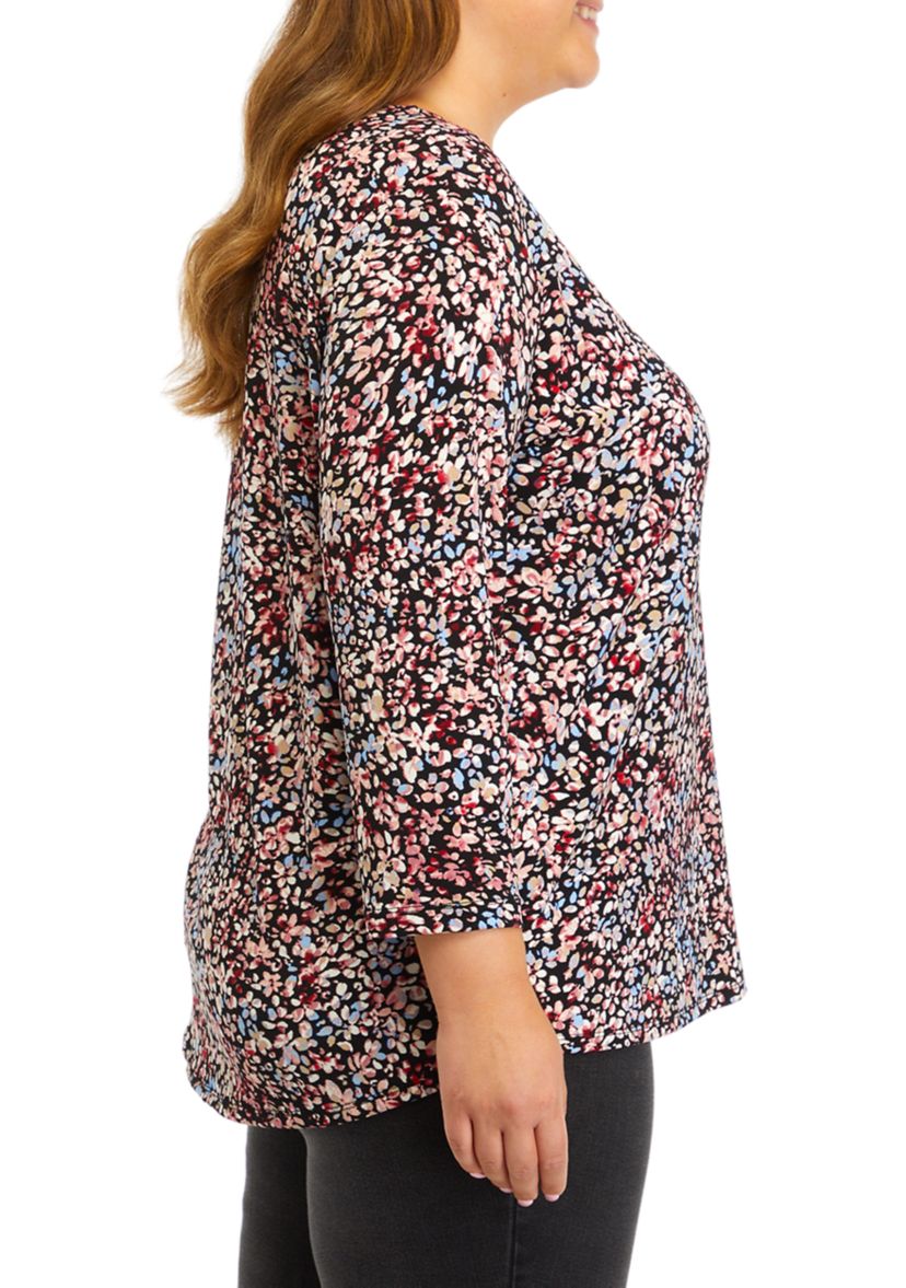 Plus Size 2/4 Sleeve Floral Top 