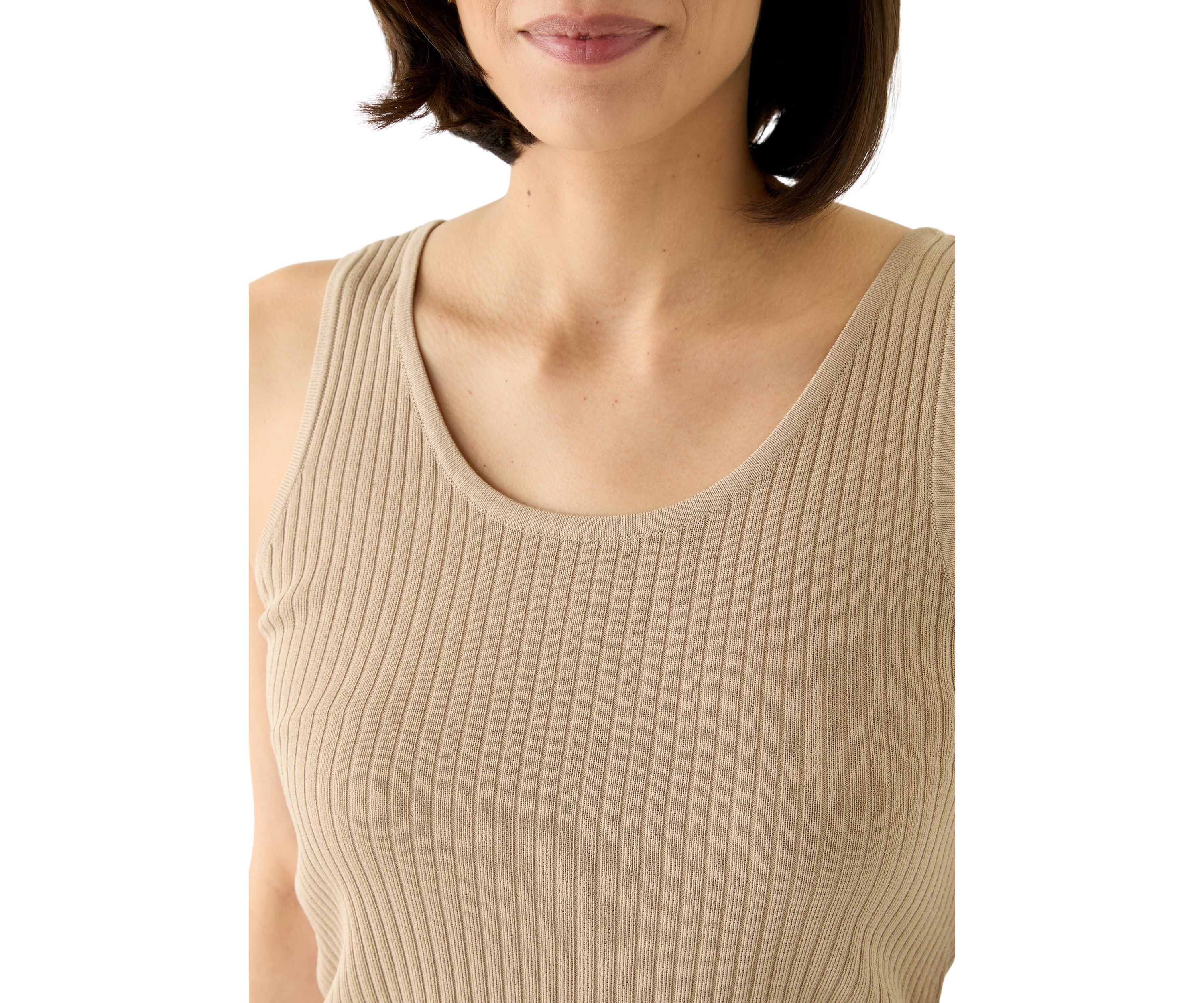 Petite Scoop Neck Tank Top in Flat Back Rib