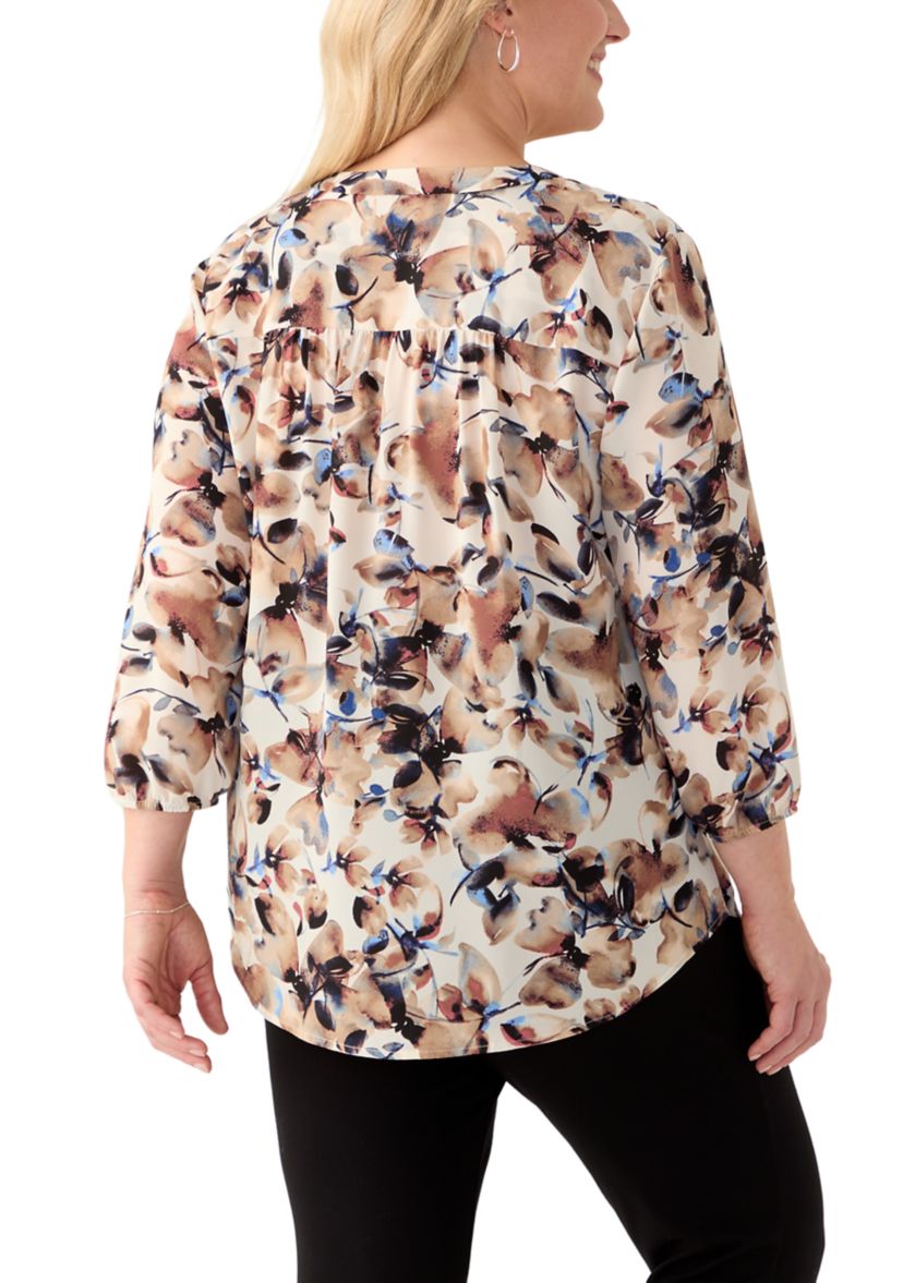 Plus Size 3/4 Sleeve V-Neck Pleat Front Tunic Top