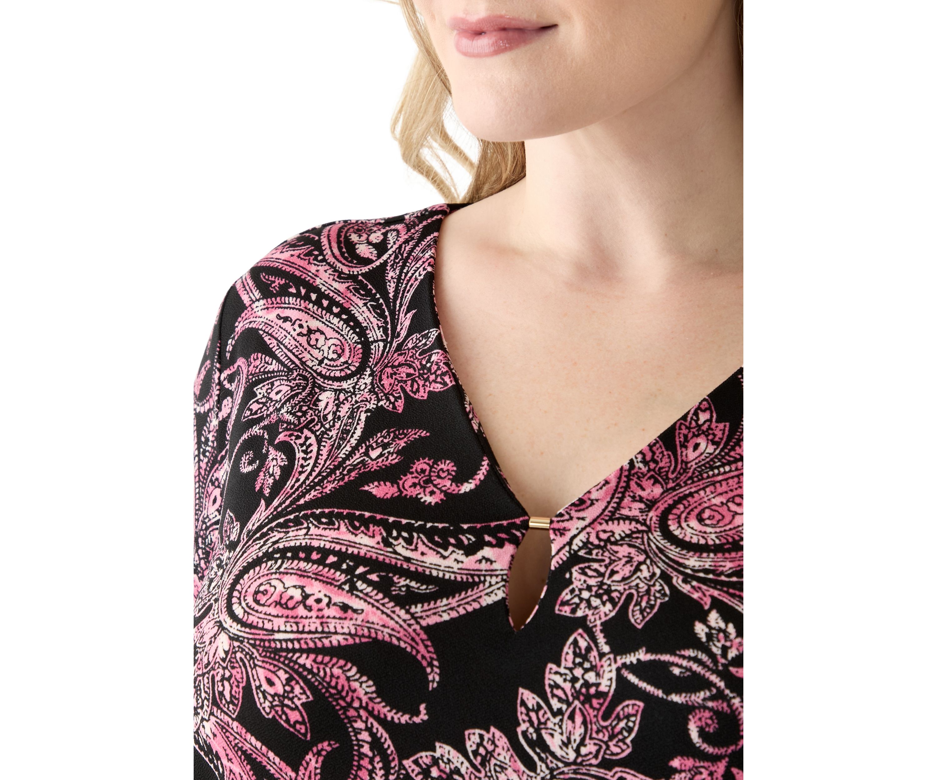 Plus Size Printed Moss Crepe 3/4 Sleeve V-Neck Top with Tube Trim