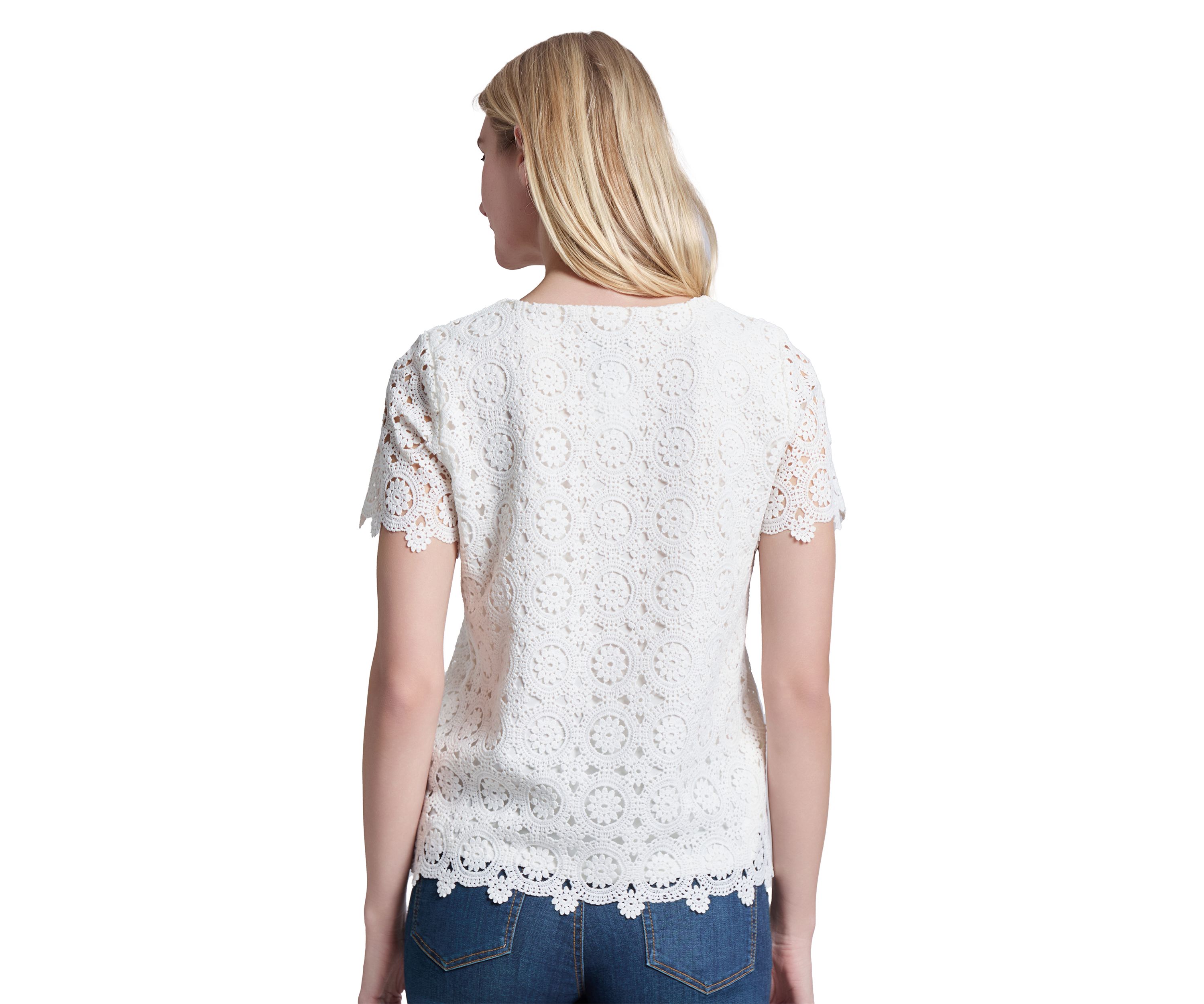 Womens Medallion Lace Short Sleeve T-Shirt 