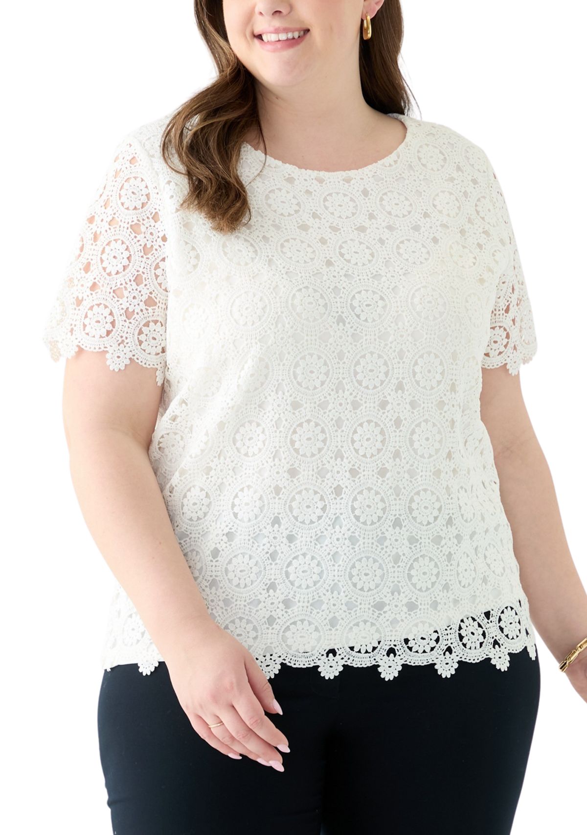 Plus Size Medallion Lace Short Sleeve Top