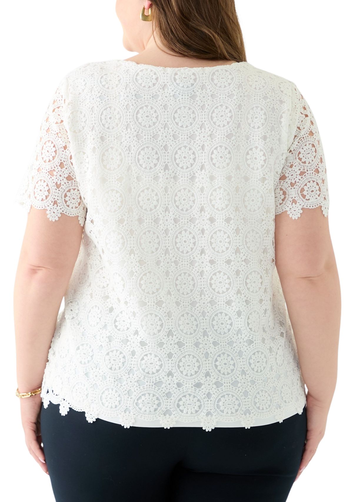 Plus Size Medallion Lace Short Sleeve Top